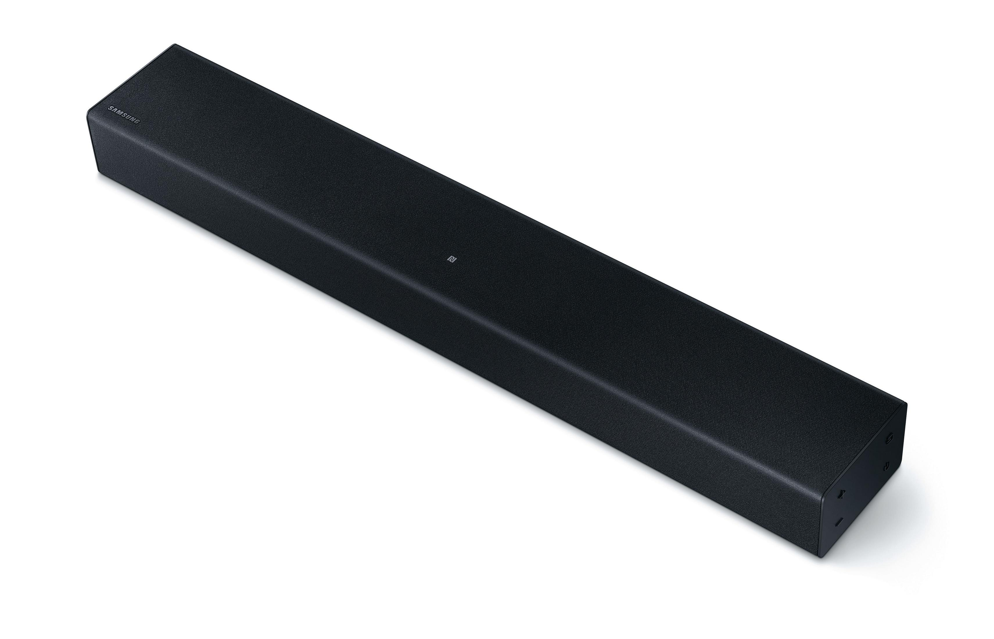 Schwarze Samsung Soundbar. Weißer Hintergrund.