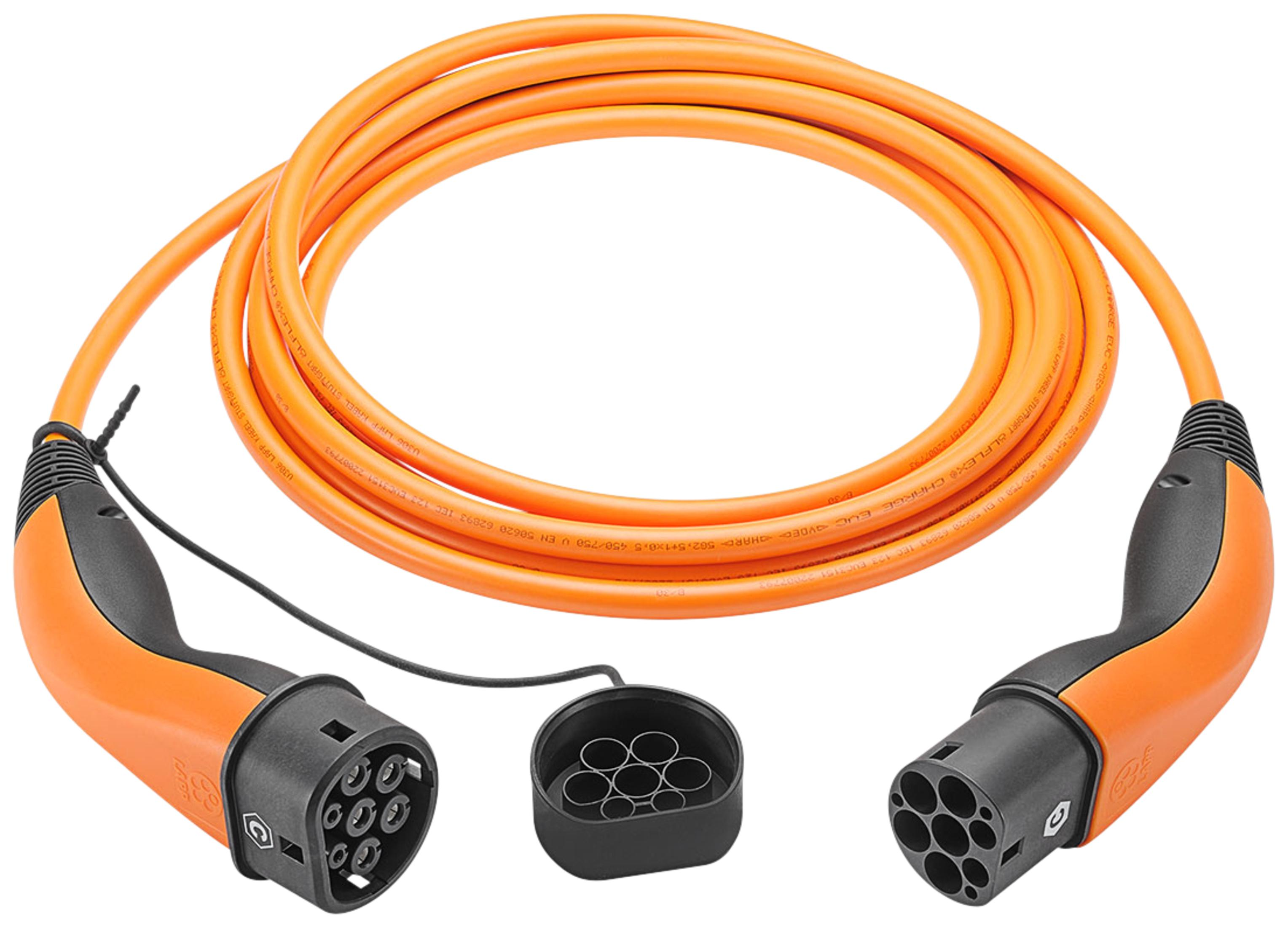 Oranges Ladekabel mit zwei Steckern und einem schwarzen Ladeanschluss, isoliert auf Weiß.