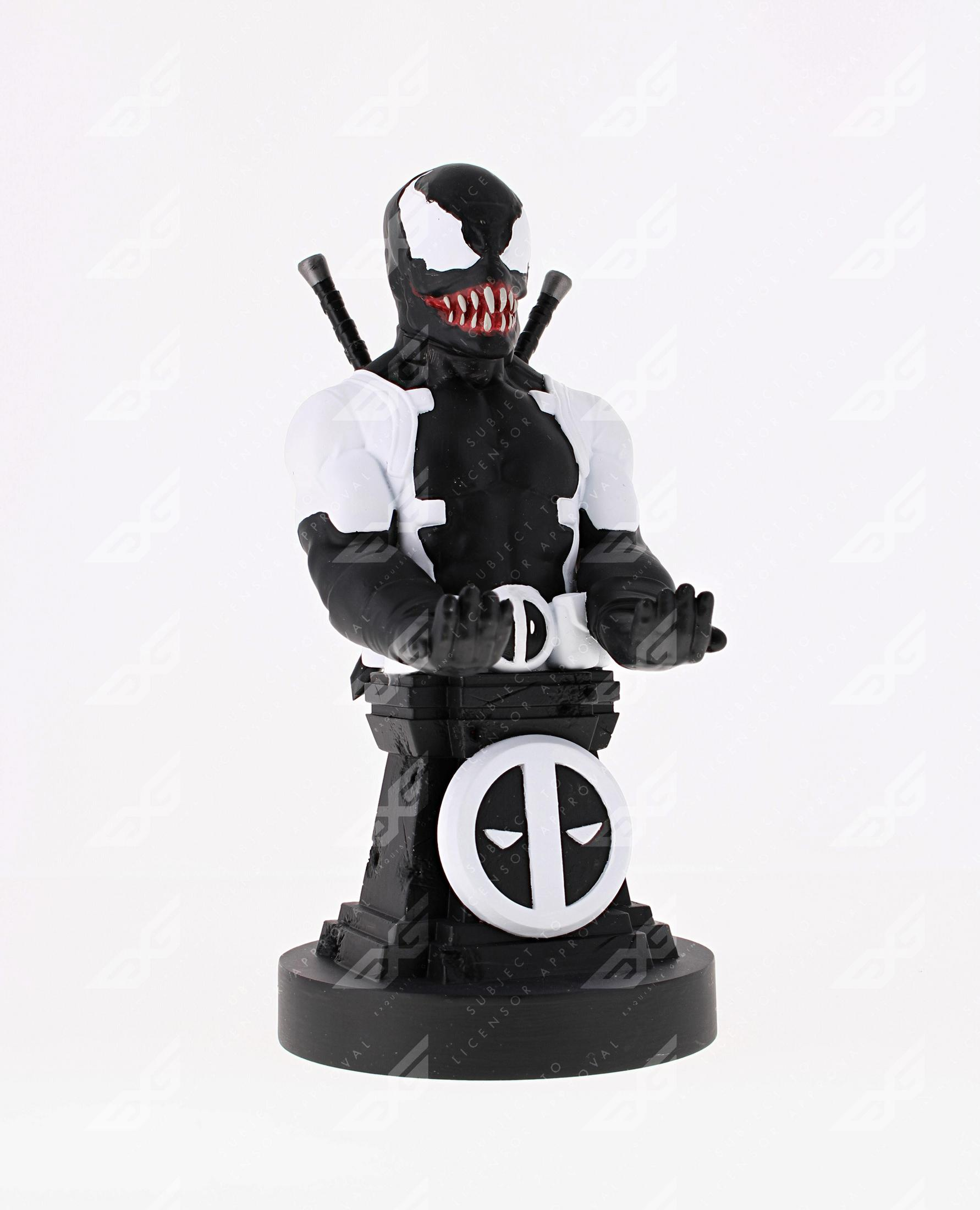 Figurka popiersia Venom-Deadpool, czarno-biała, na czarnej podstawie, w studio z białym tłem.