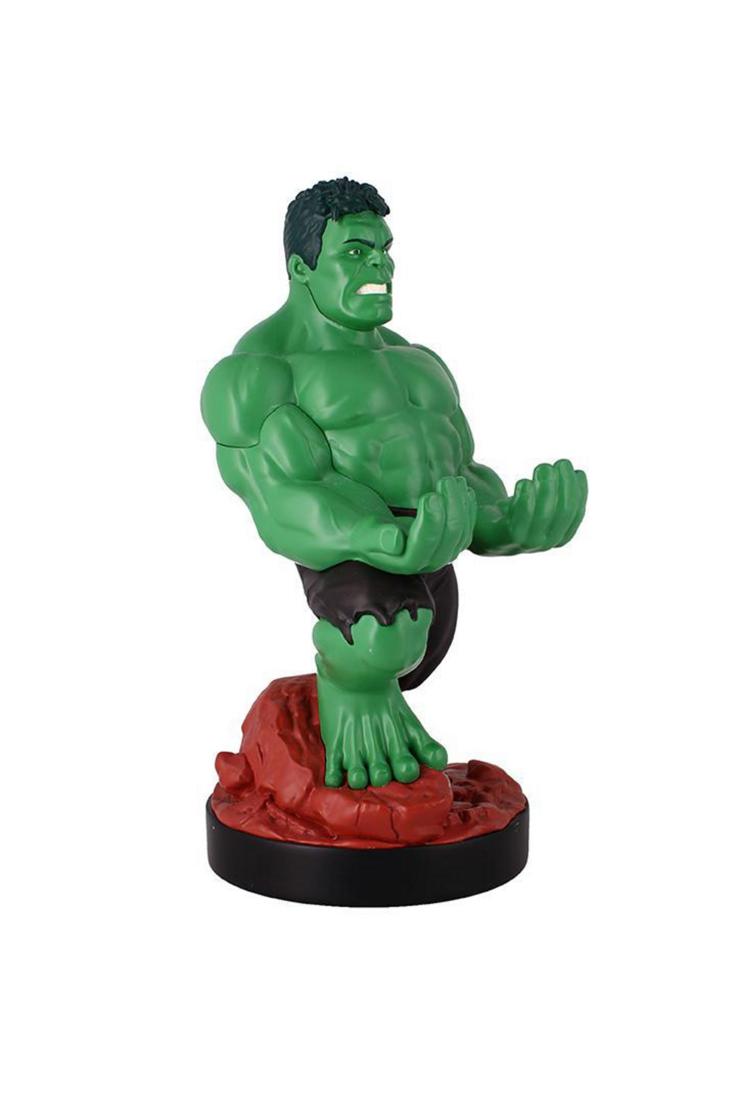 Una figura verde di Hulk su una base rossa, in posa con le mani aperte.