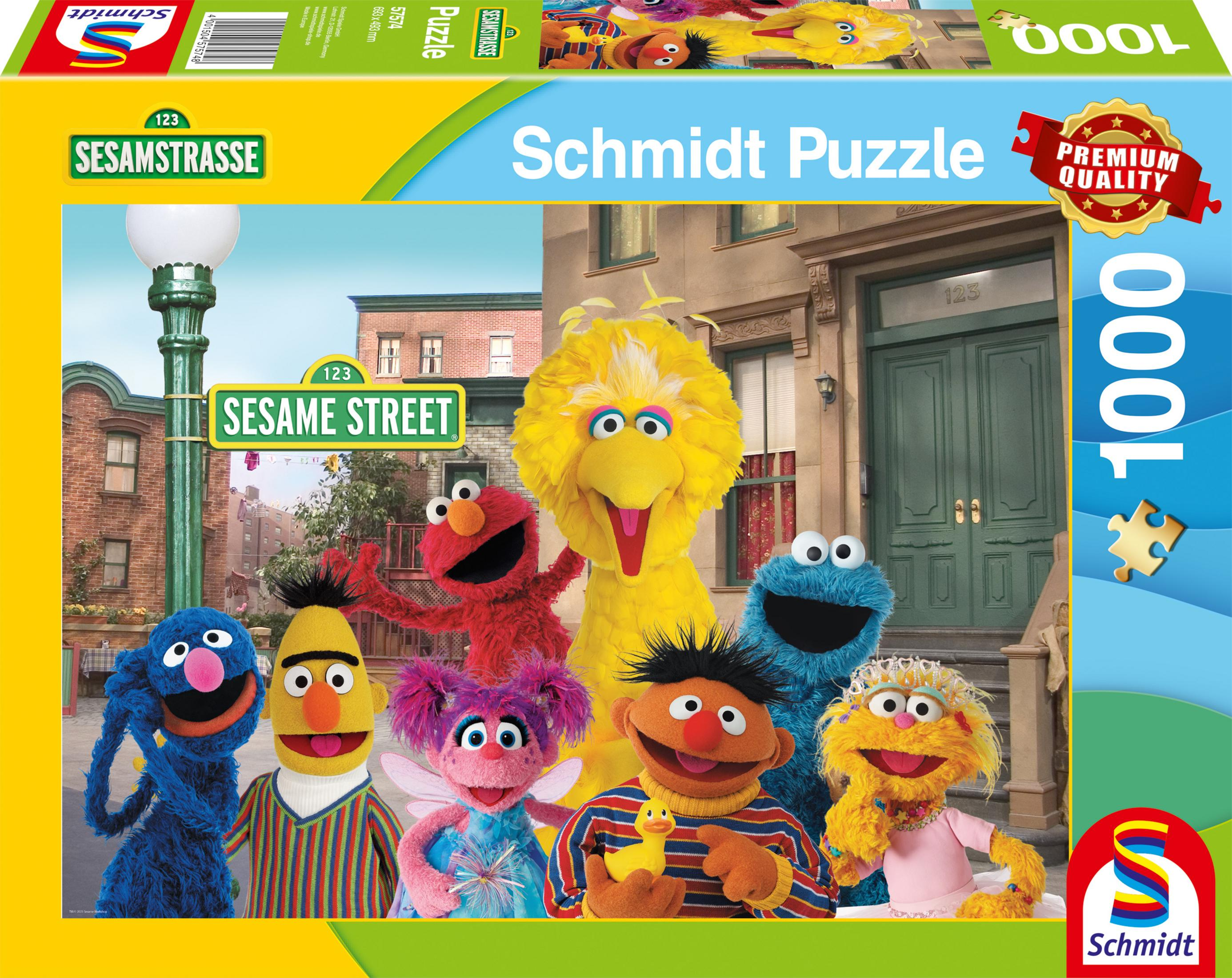Sesamstraßen-Puzzledose mit Charakteren. Der Hintergrund zeigt eine Straßenszene. Weißer Hintergrund.