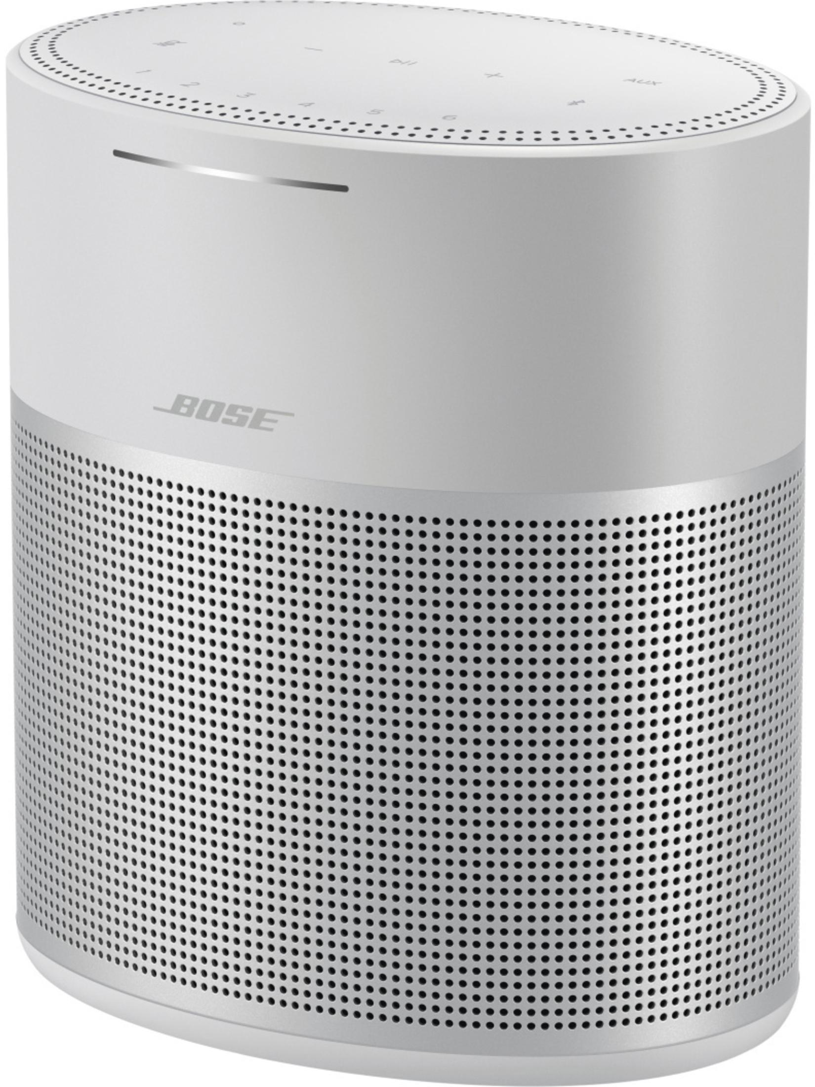 Weiß-silberner Lautsprecher mit Bose-Logo. Perforierter unterer Bereich, Oberseite mit Bedienelementen.