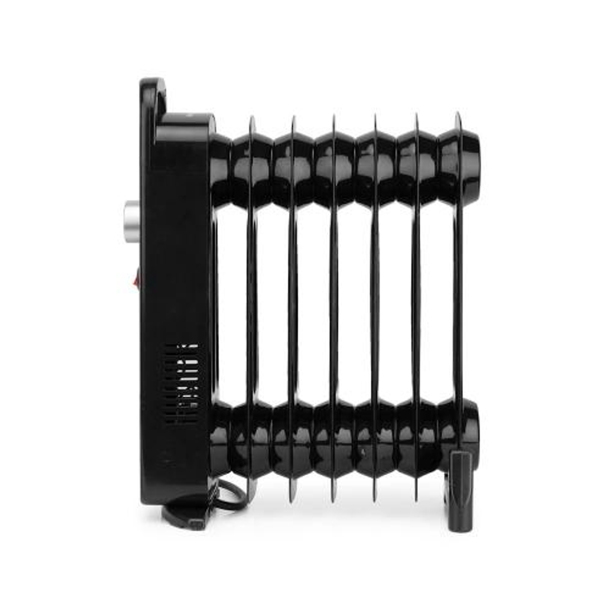 Czarny kaloryfer olejowy z wieloma żebrami i pokrętłem sterowania.