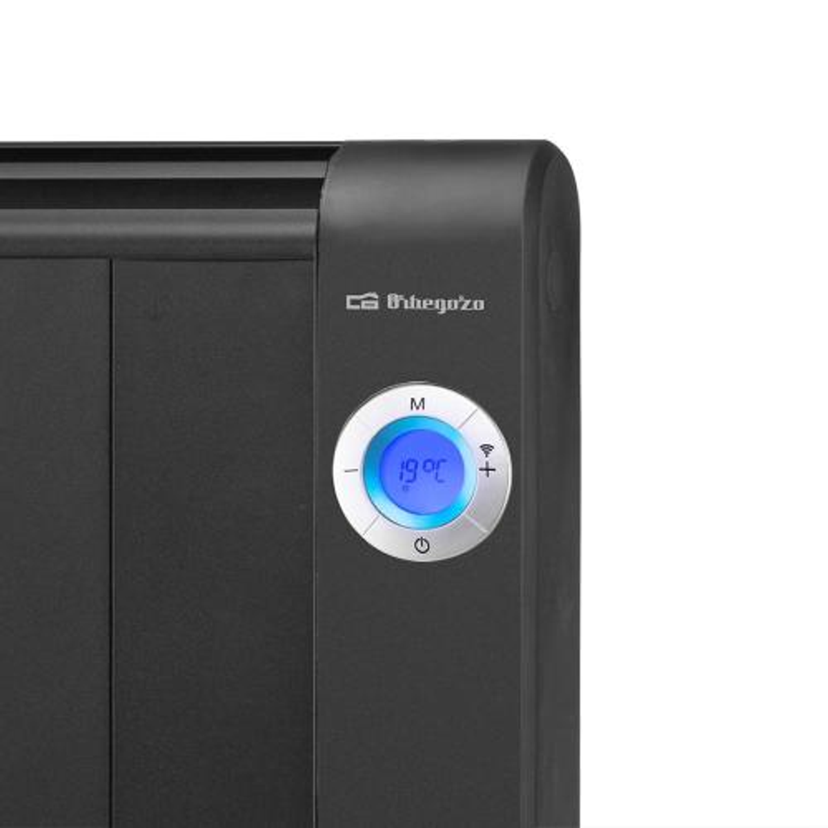 Termoconvettore elettrico nero con display digitale che mostra 19 gradi. Il marchio è visibile.