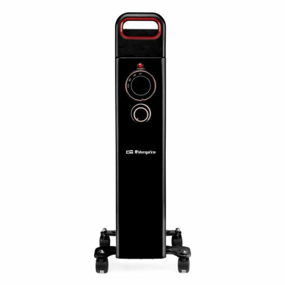 Czarny grzejnik olejowy z czerwonym uchwytem, pokrętłami i kółkami, na białym tle.