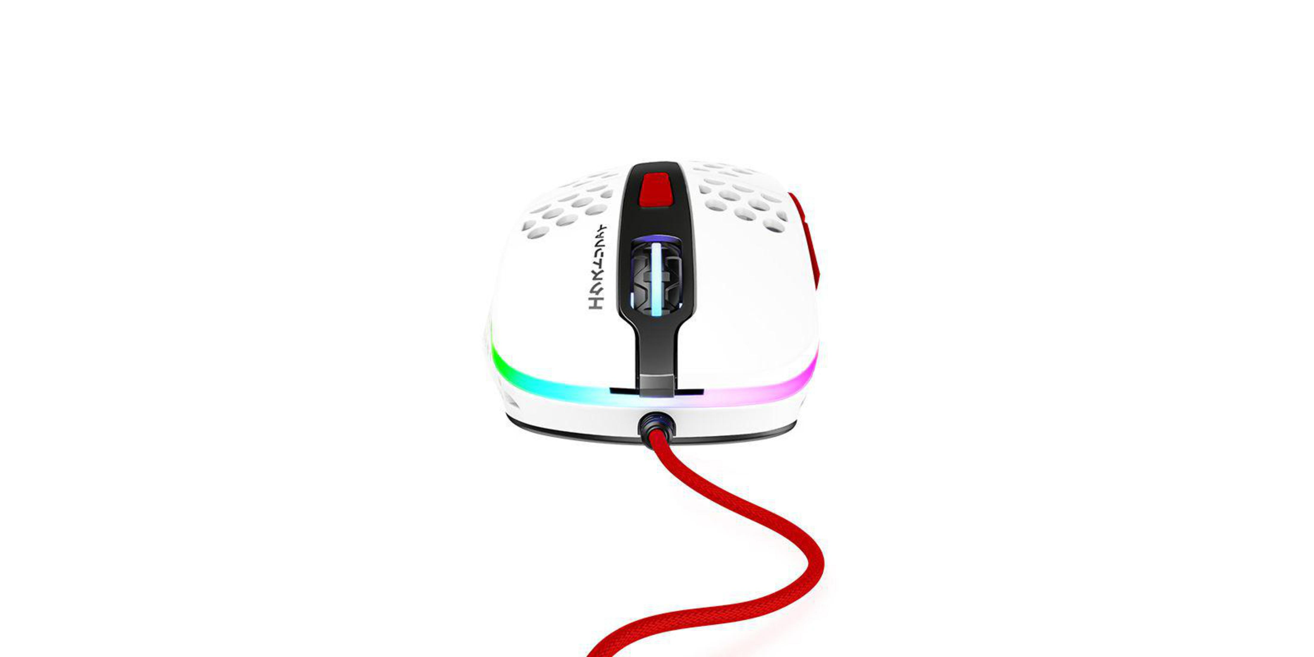 Mouse da gioco bianco con cavo intrecciato rosso, con luci multicolore su sfondo bianco.