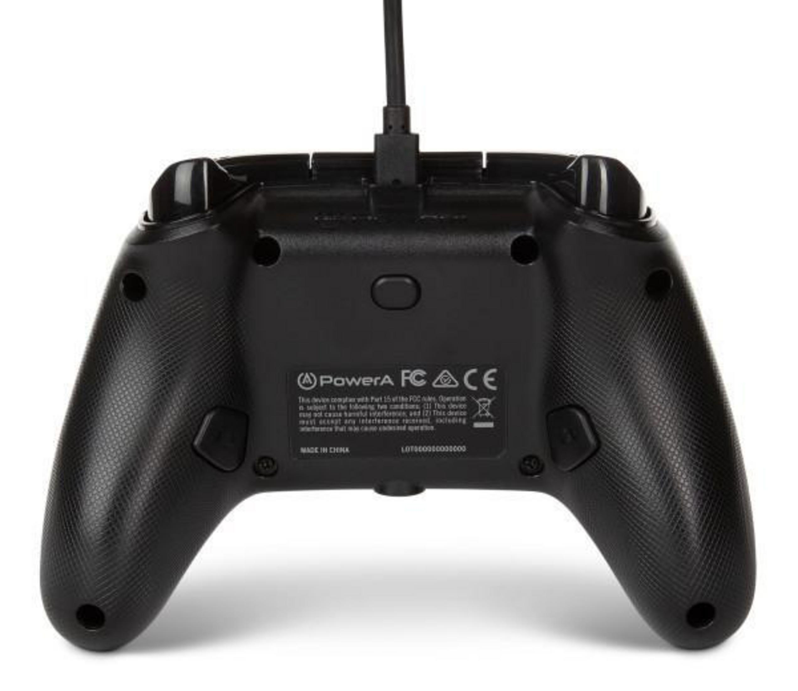 Czarny kontroler do gier. Widoczny tył kontrolera, z przyciskami i portem USB.