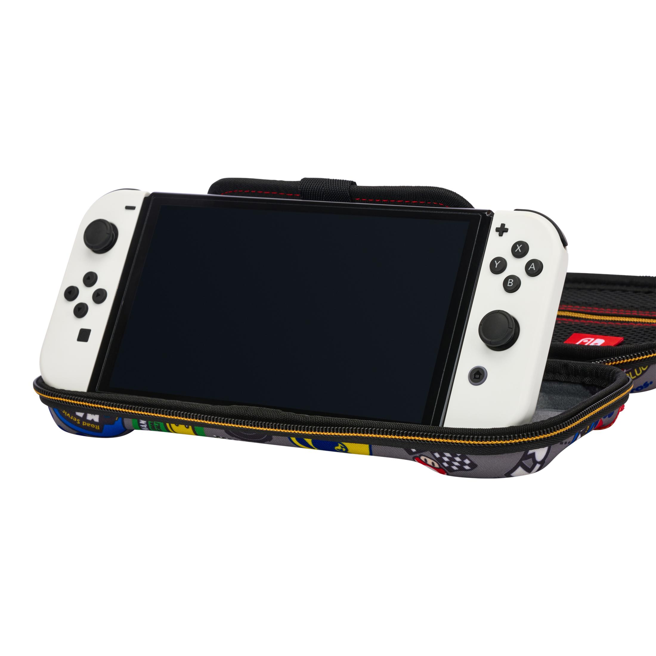 Biała konsola Nintendo Switch w kolorowym etui.
