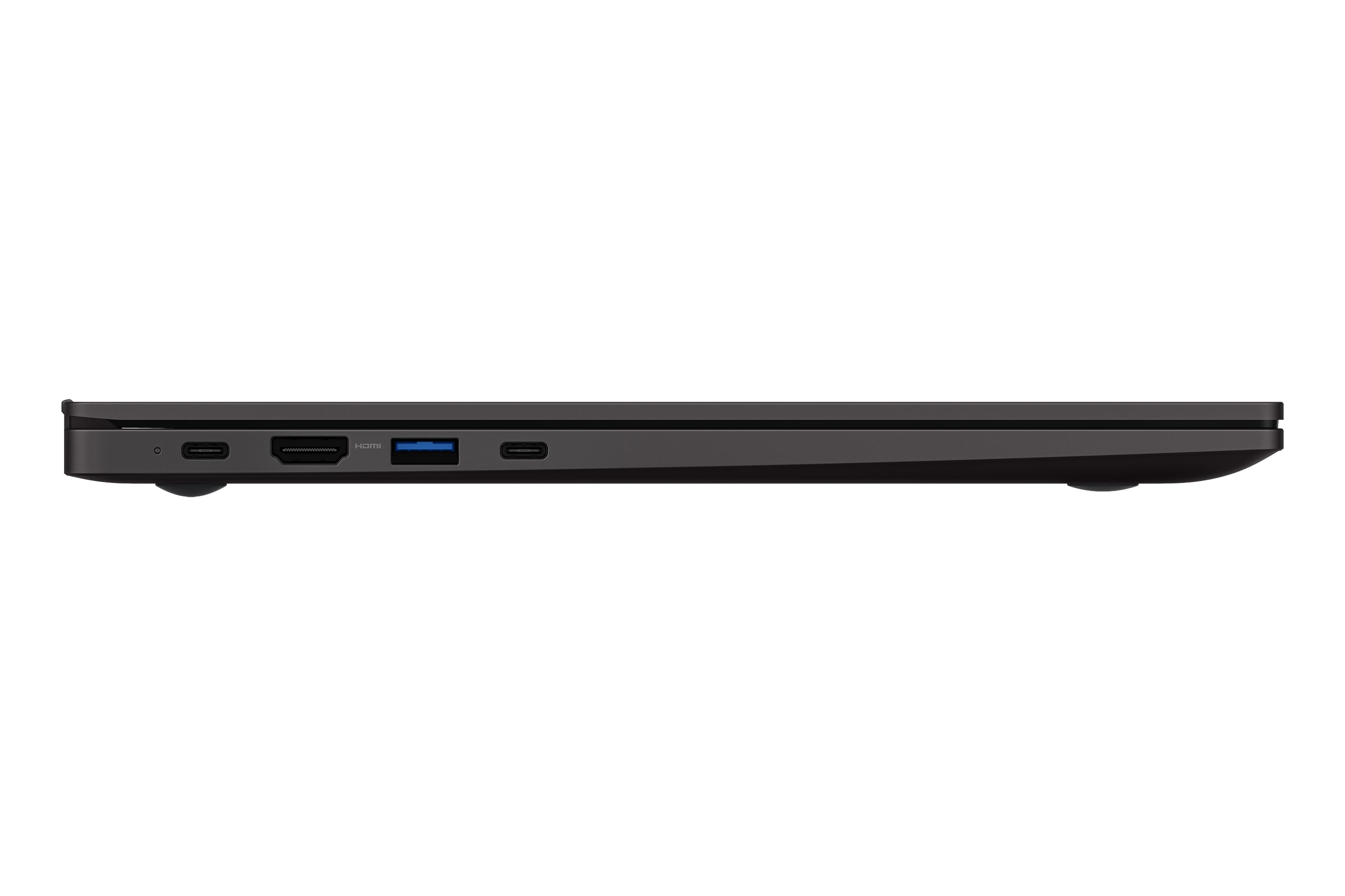Ein Laptop, der die Seite mit Anschlüssen wie USB, HDMI und zwei USB-C-Anschlüssen zeigt.