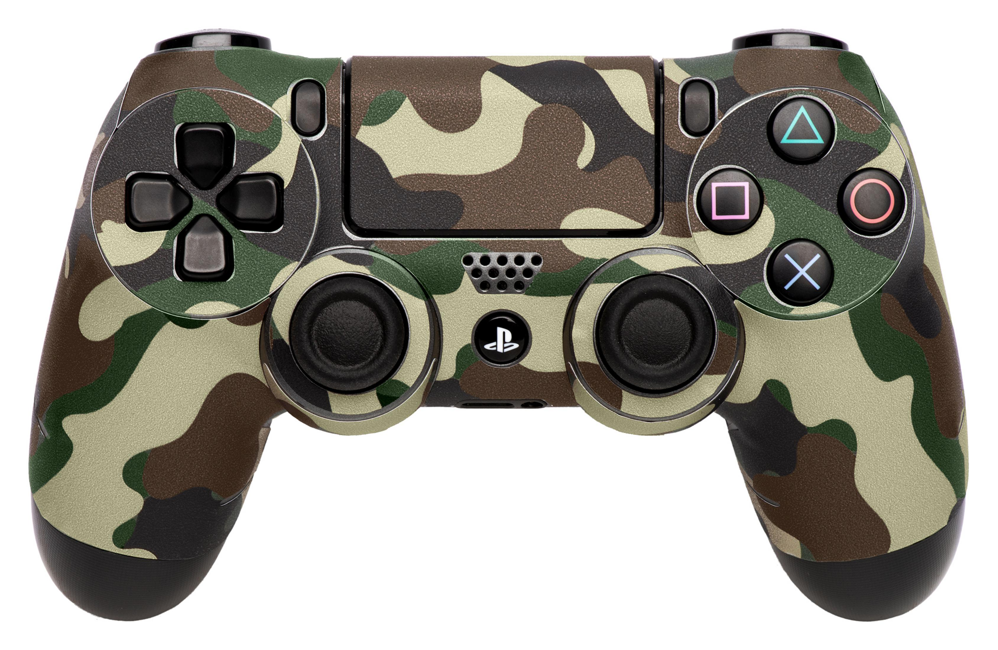 Tarnfarbener PlayStation 4 Controller mit grünem, braunem und beigem Farbschema.