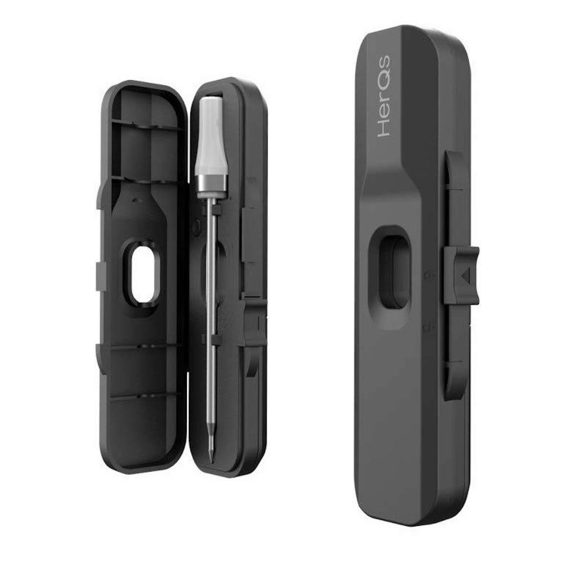 Zwarte HerQs-case, open, met stylus en case op witte achtergrond.