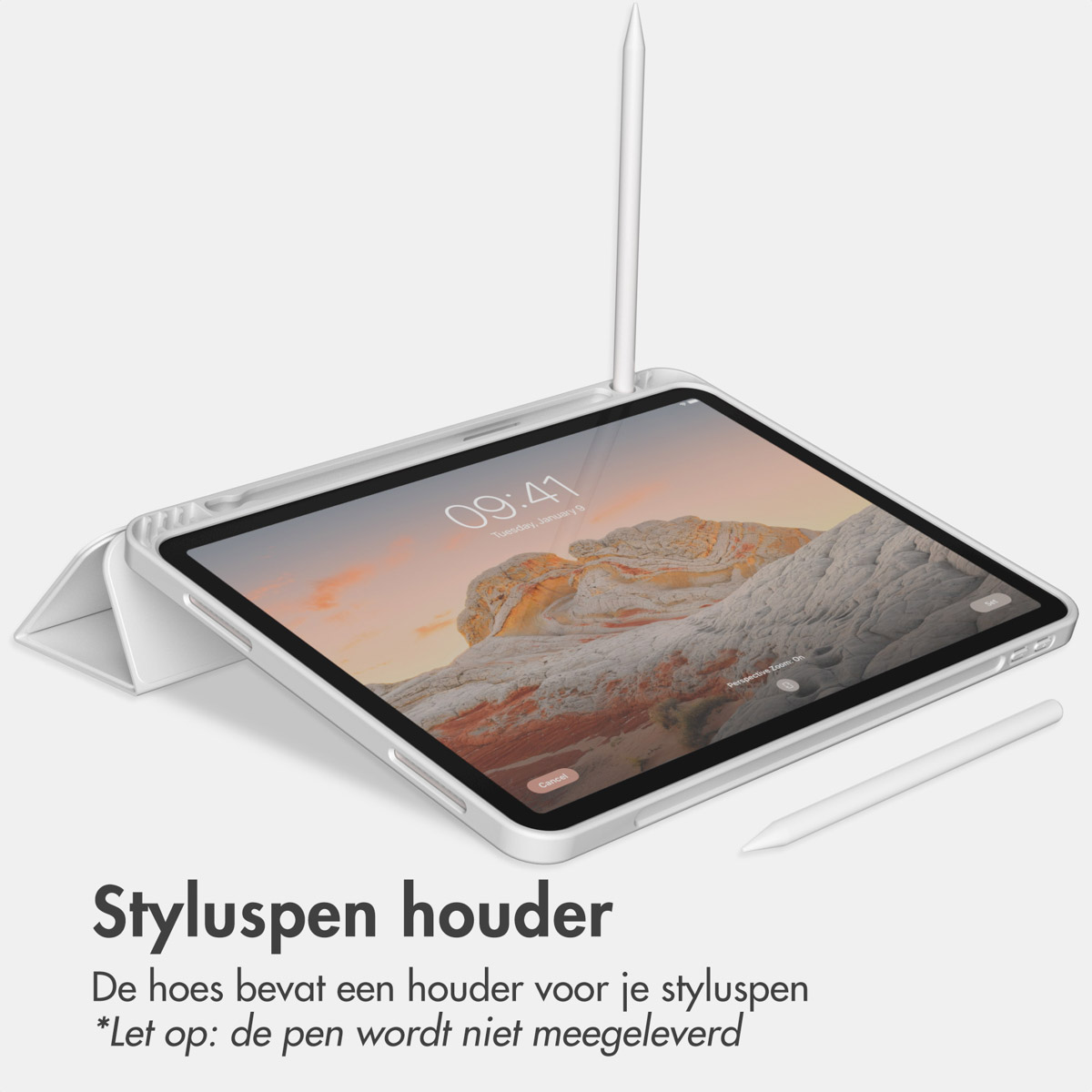 Witte iPad-case met stylus. Tekst: Styluspenhouder. Pen niet inbegrepen.