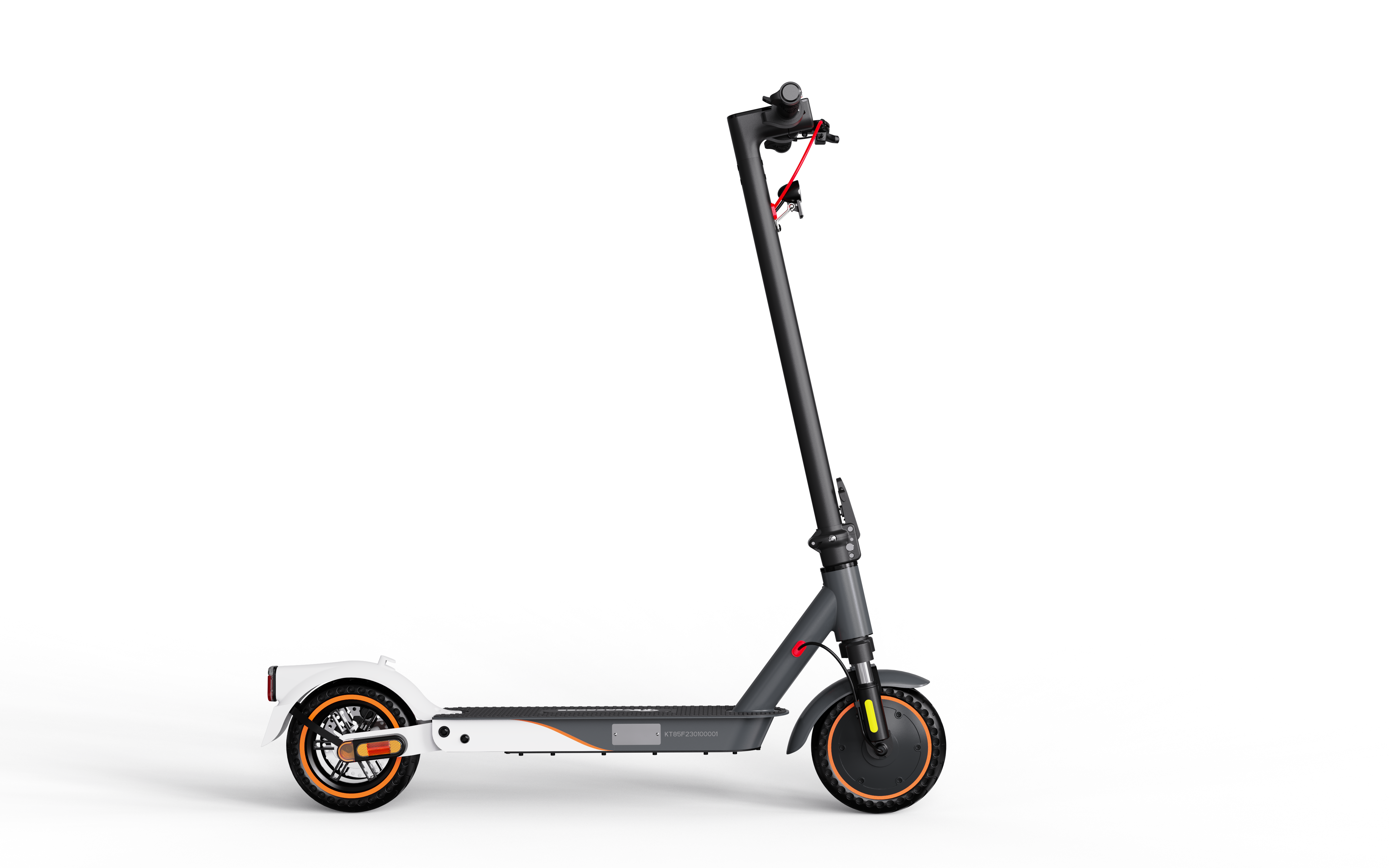 Elektroroller auf schwarzem Hintergrund. Er ist grau, schwarz und orange.