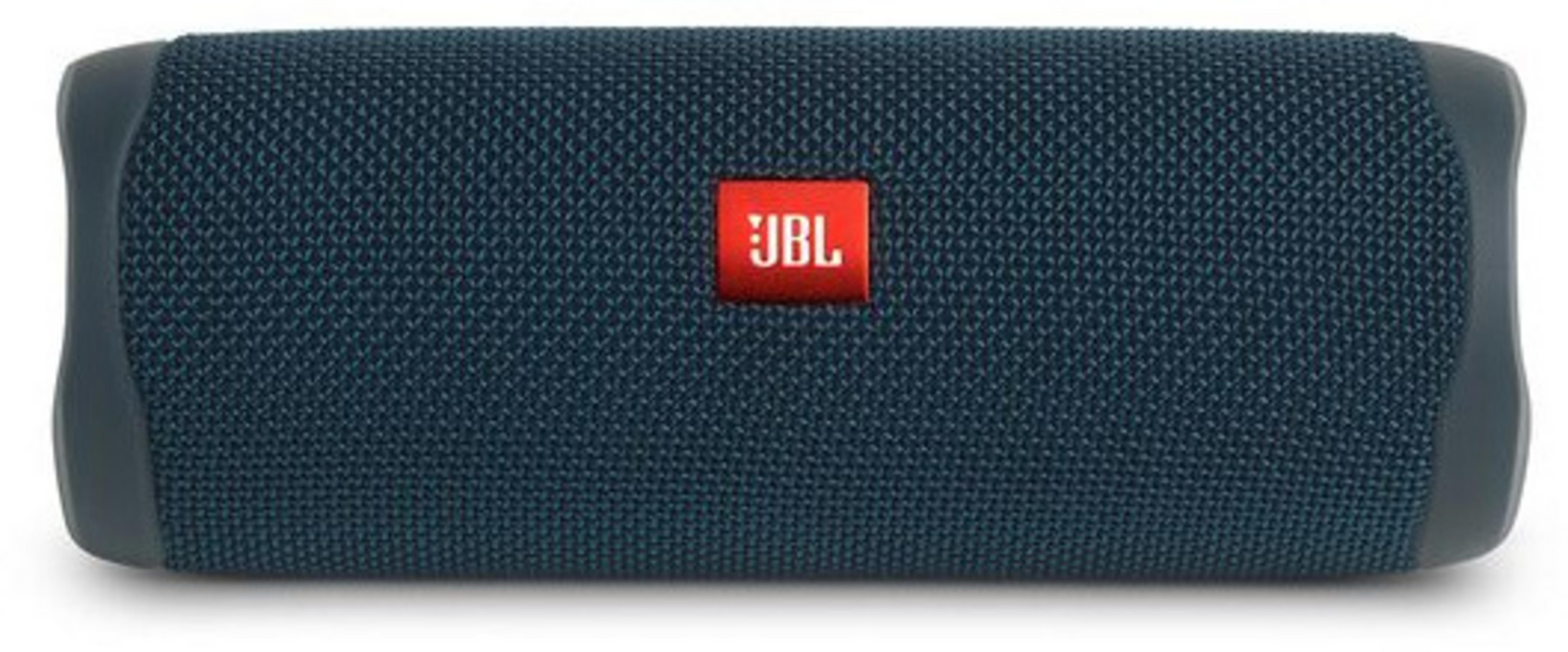 Niebieski głośnik przenośny JBL z logo JBL z przodu.