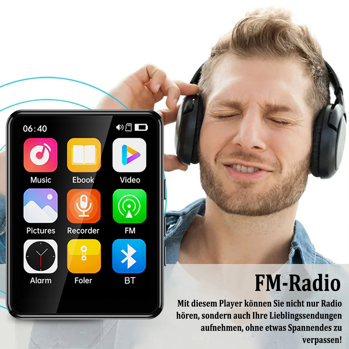 Mann benutzt Kopfhörer, schaut auf einen Musikplayer mit Touchscreen.
