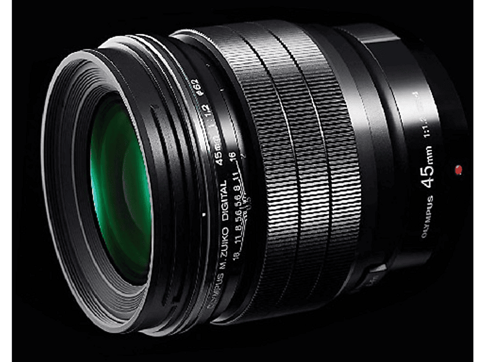 Czarny obiektyw aparatu z zieloną soczewką. Obiektyw ma oznaczenia i numery.