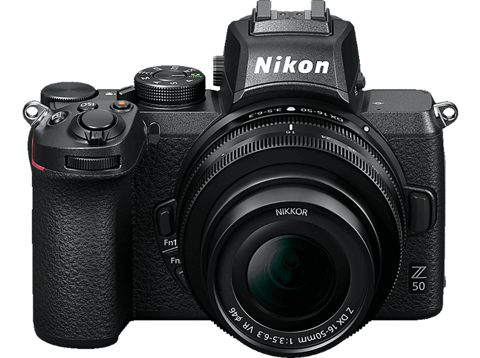 Eine schwarze Nikon Z 50 Kamera mit Objektiv, Frontansicht, auf schwarzem Hintergrund.