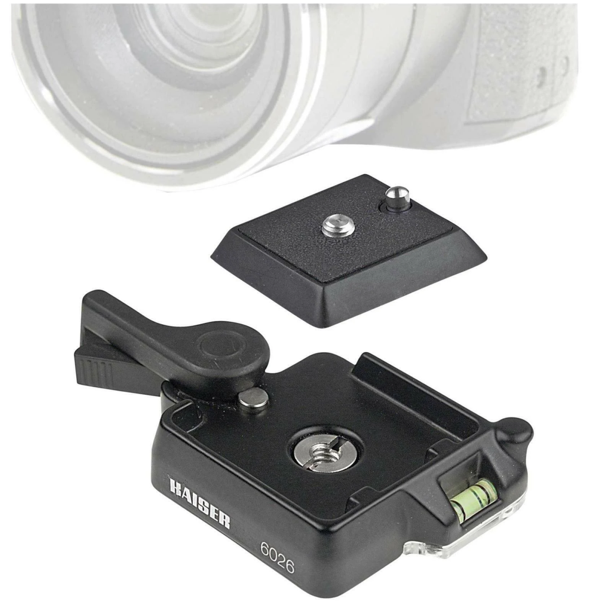 Płytka szybkiego uwalniania i podstawa aparatu. Zawiera poziomicę i markę 'KAISER'.