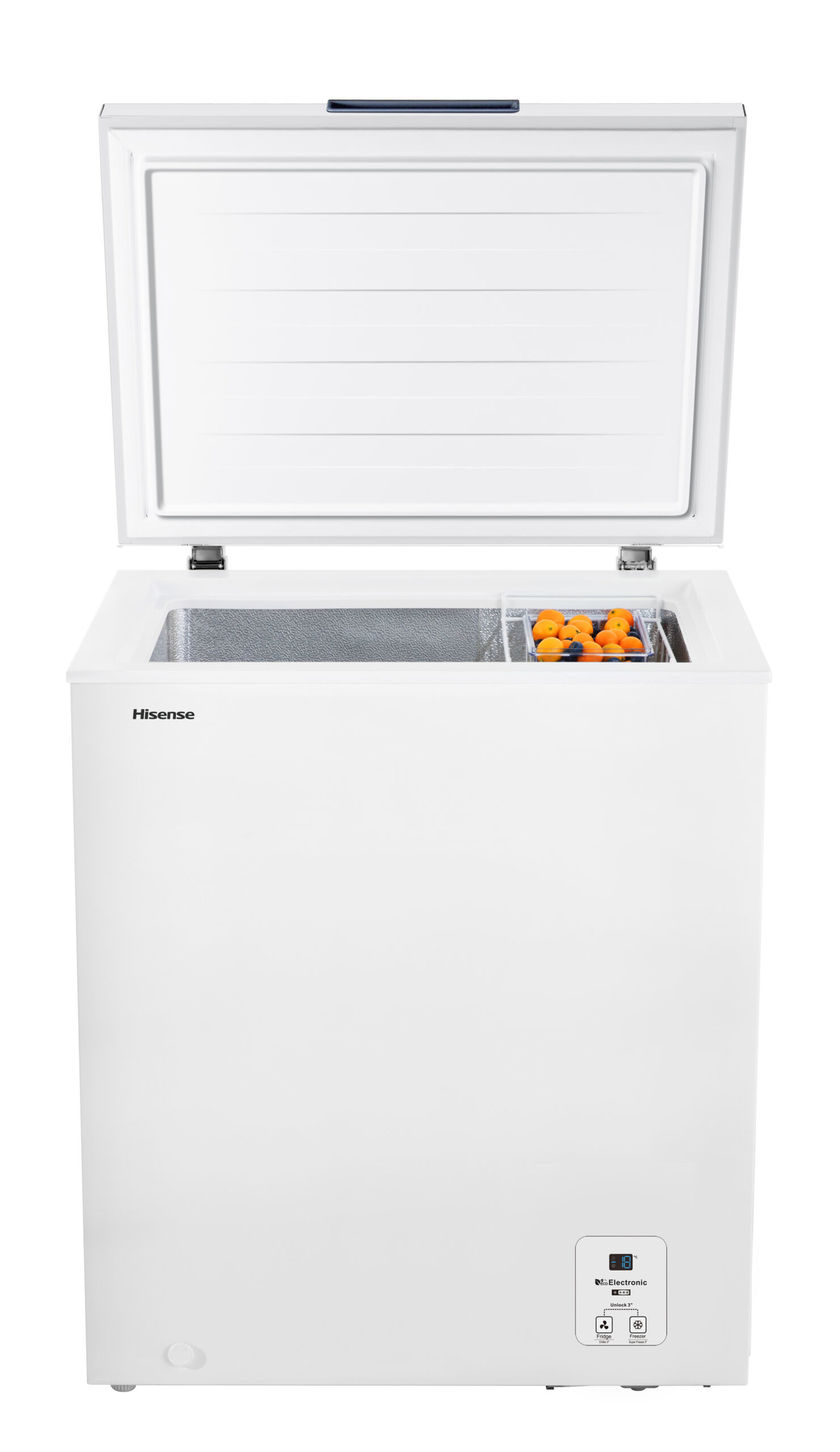 Biała zamrażarka skrzyniowa z otwartą pokrywą, pokazująca żywność i panel sterowania na dole.