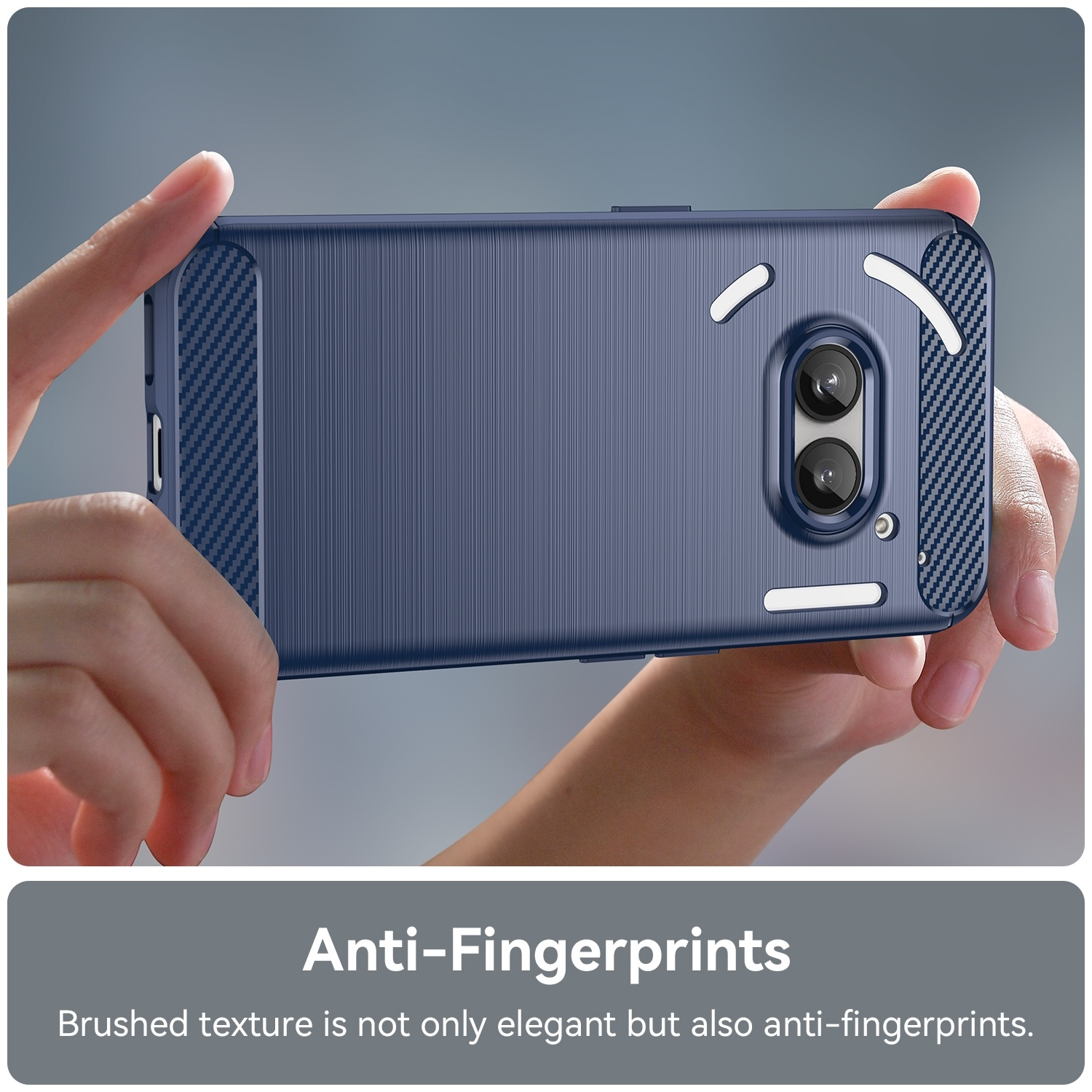 Handyhülle mit strukturierter Rückseite, Kameraausschnitten und Text 'Anti-Fingerprints'.