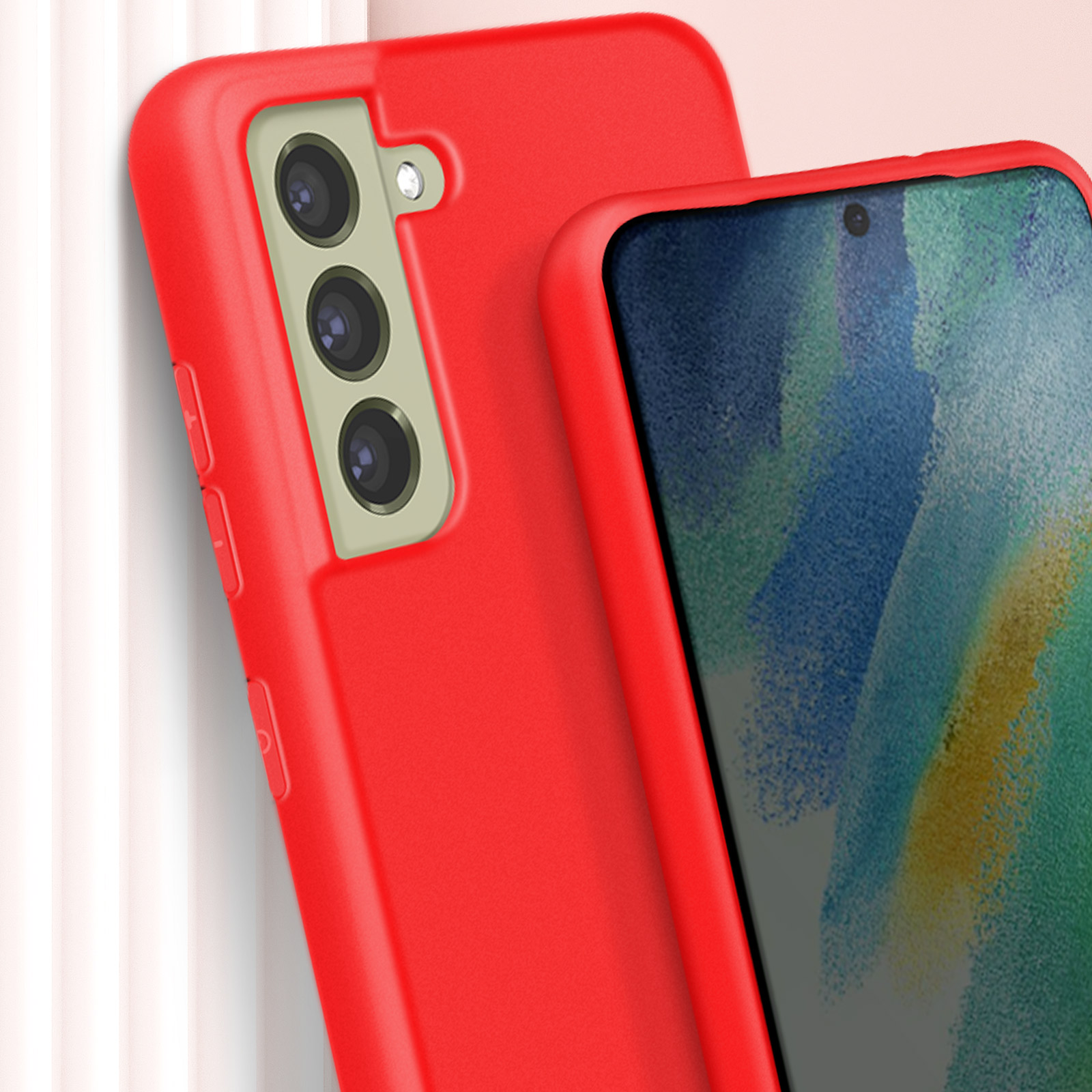 Due custodie rosse per telefono. Una con tripla fotocamera e una con schermo.