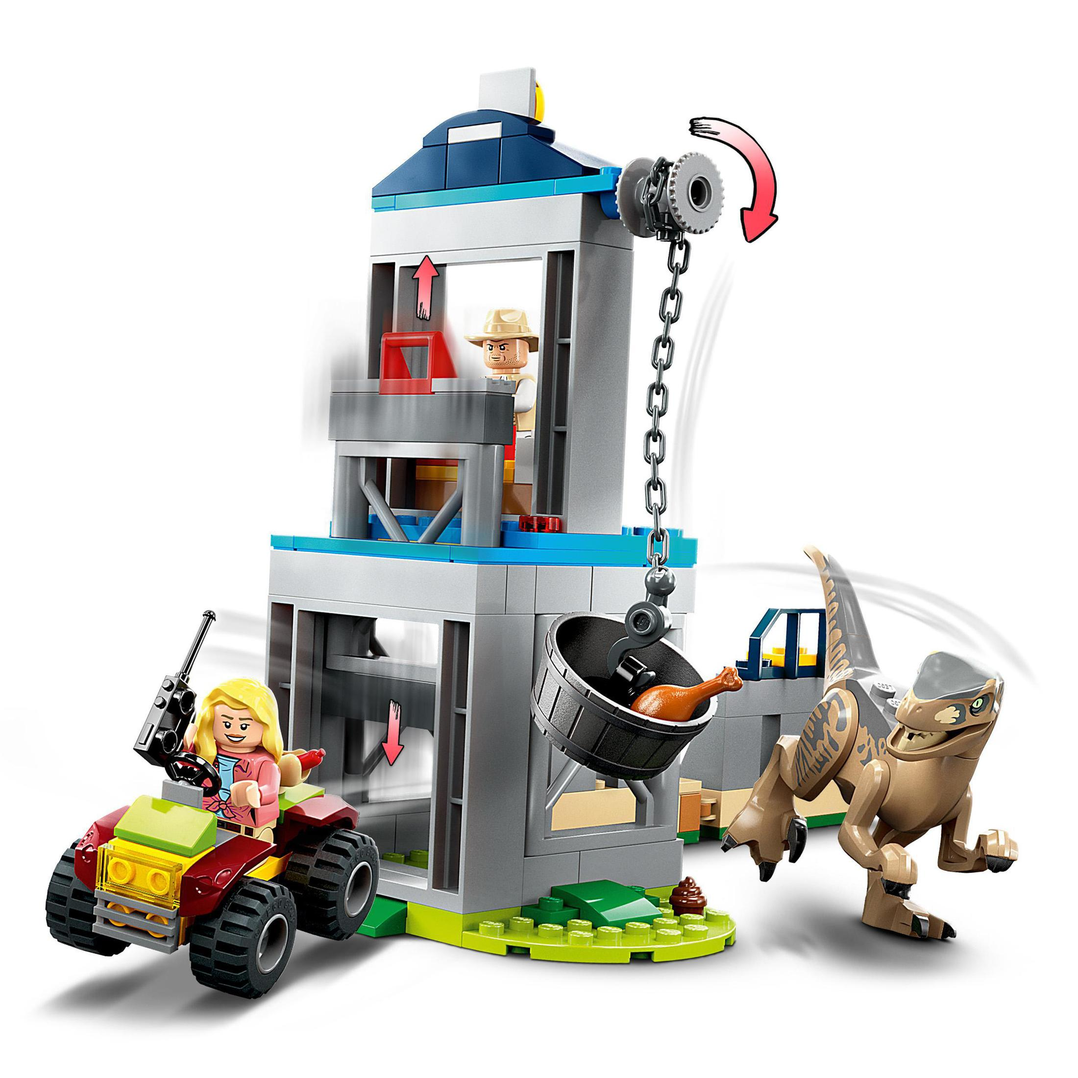 Lego-Set mit Figuren und einem Dinosaurier. Gebäude, Menschen und Dinosaurier.