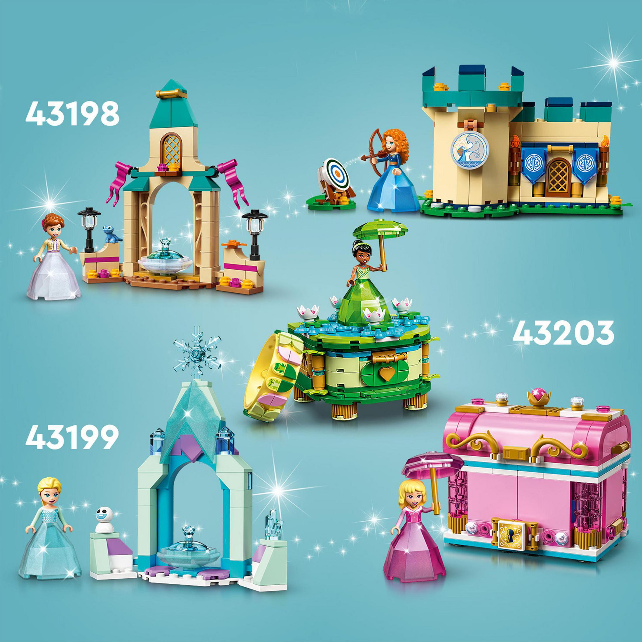Cinque set Lego con modelli di castelli e personaggi, in colori vivaci, disposti su una superficie bianca.