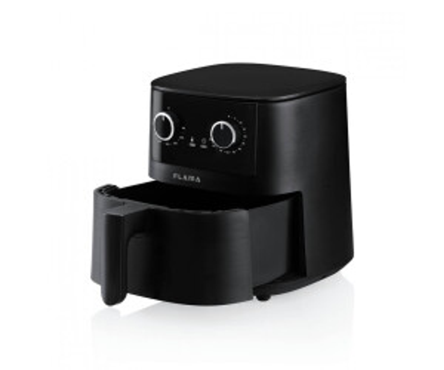 Czarna frytkownica powietrzna z wysuniętą szufladą, elementy sterujące na górze.