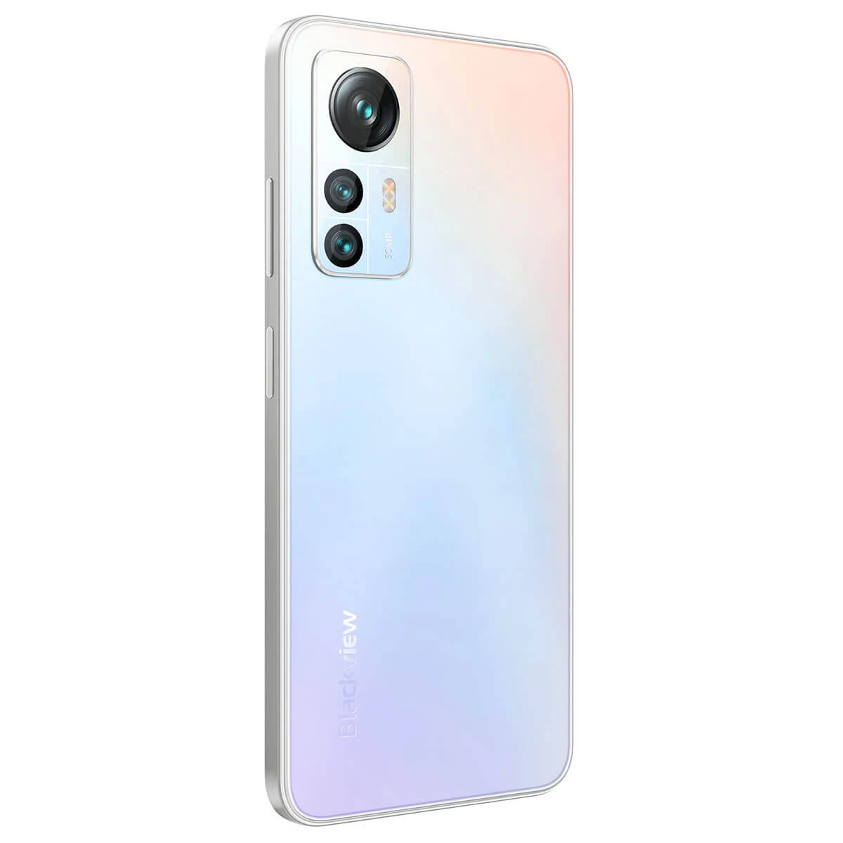 Smartphone con retro sfumato e tre fotocamere. Il marchio è Blackview.