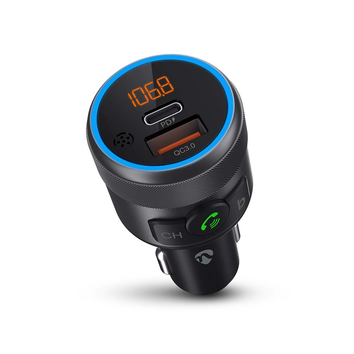 Autolader met een display met '106.8' en een USB-poort, met een blauw licht.