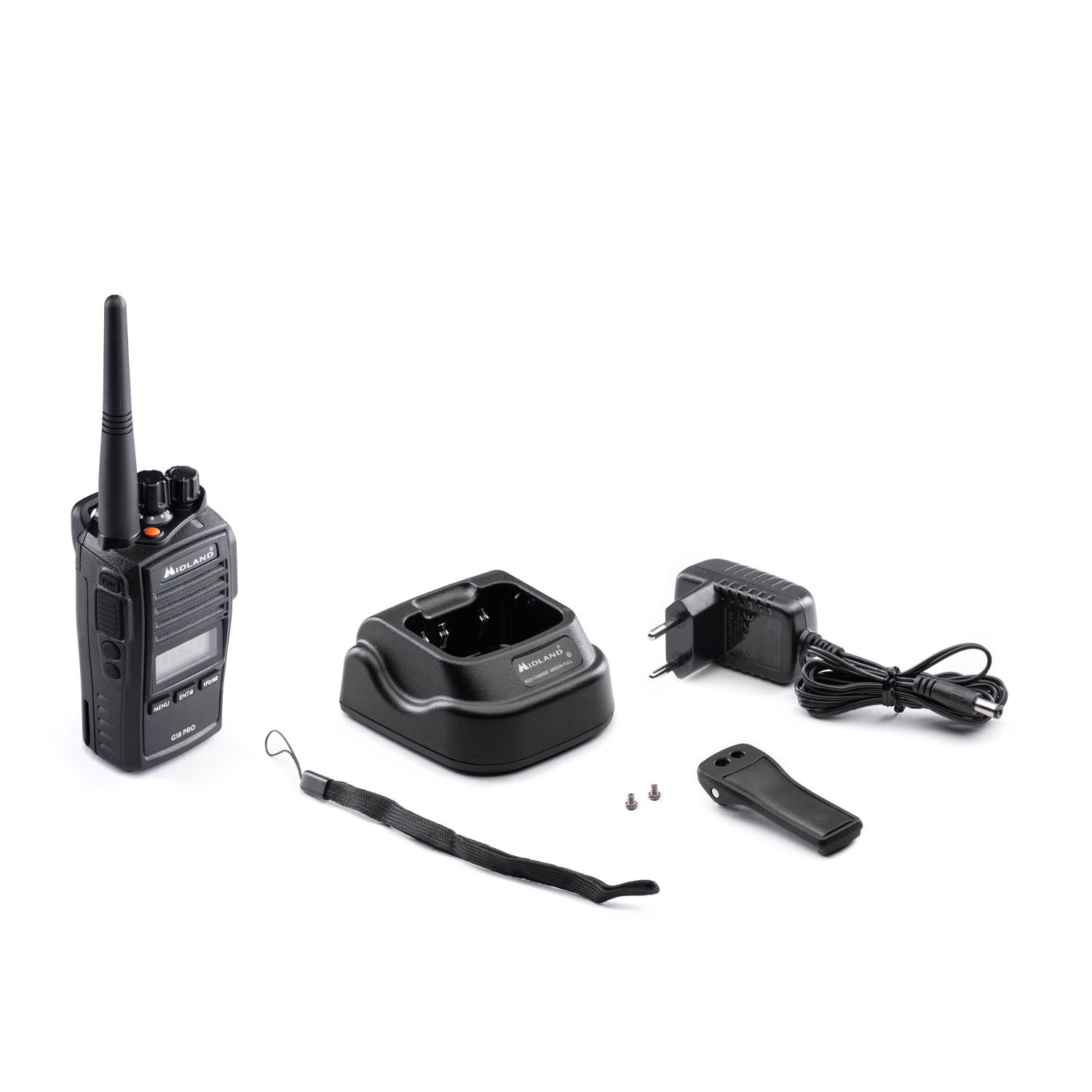 Un walkie-talkie, cargador y otros accesorios. Los artículos están dispuestos sobre una superficie blanca.