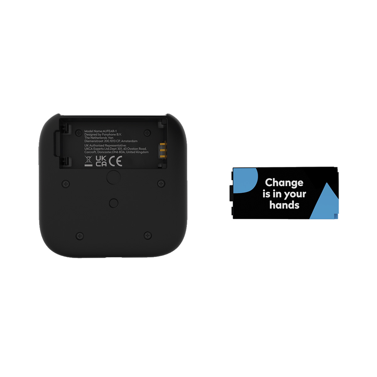 Czarne urządzenie z etykietą, tekst: "Change is in your hands" na niebiesko-białym kształcie.