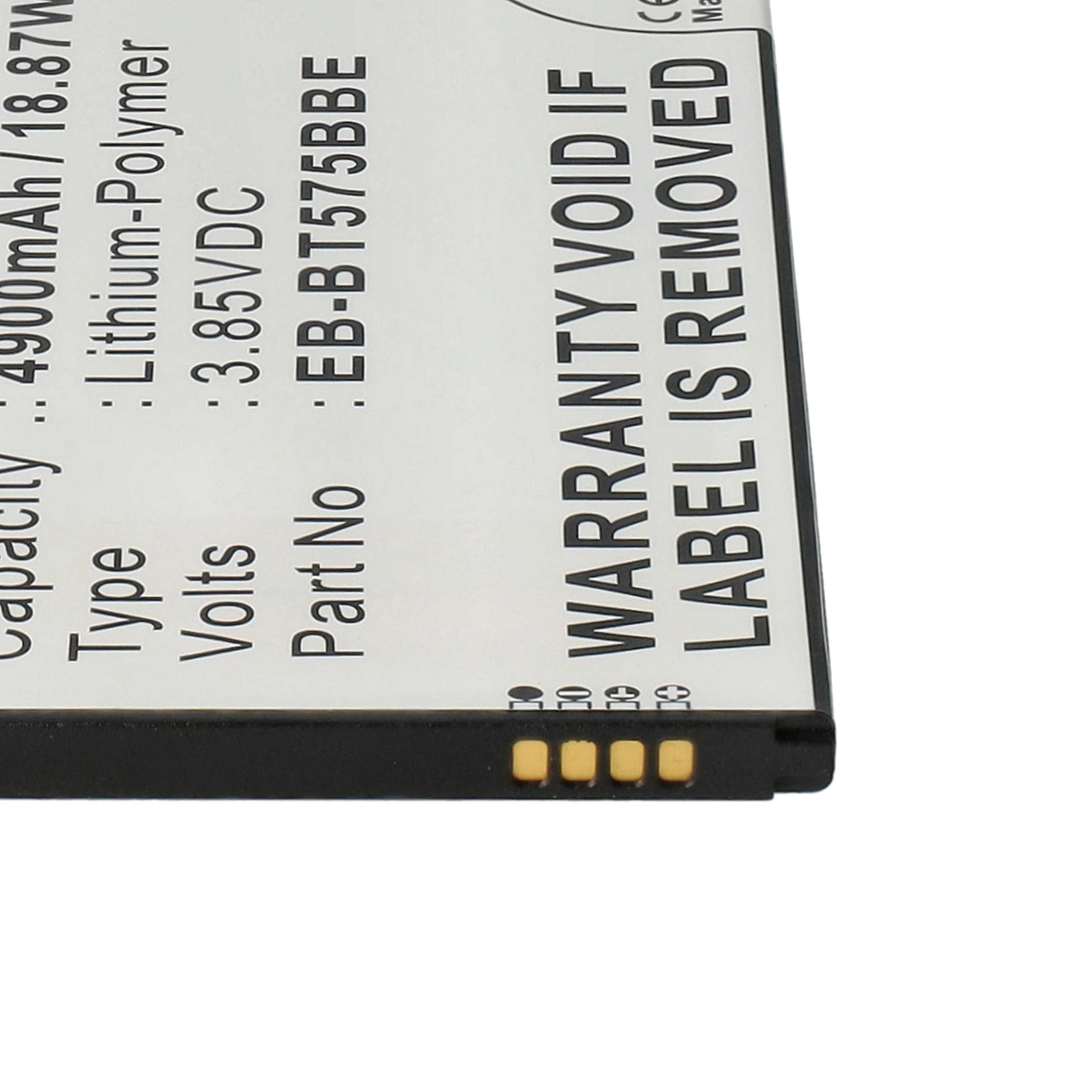 Batterie mit Text. Etiketten geben die Kapazität, den Typ, die Spannung und die Teilenummer der Batterie an.