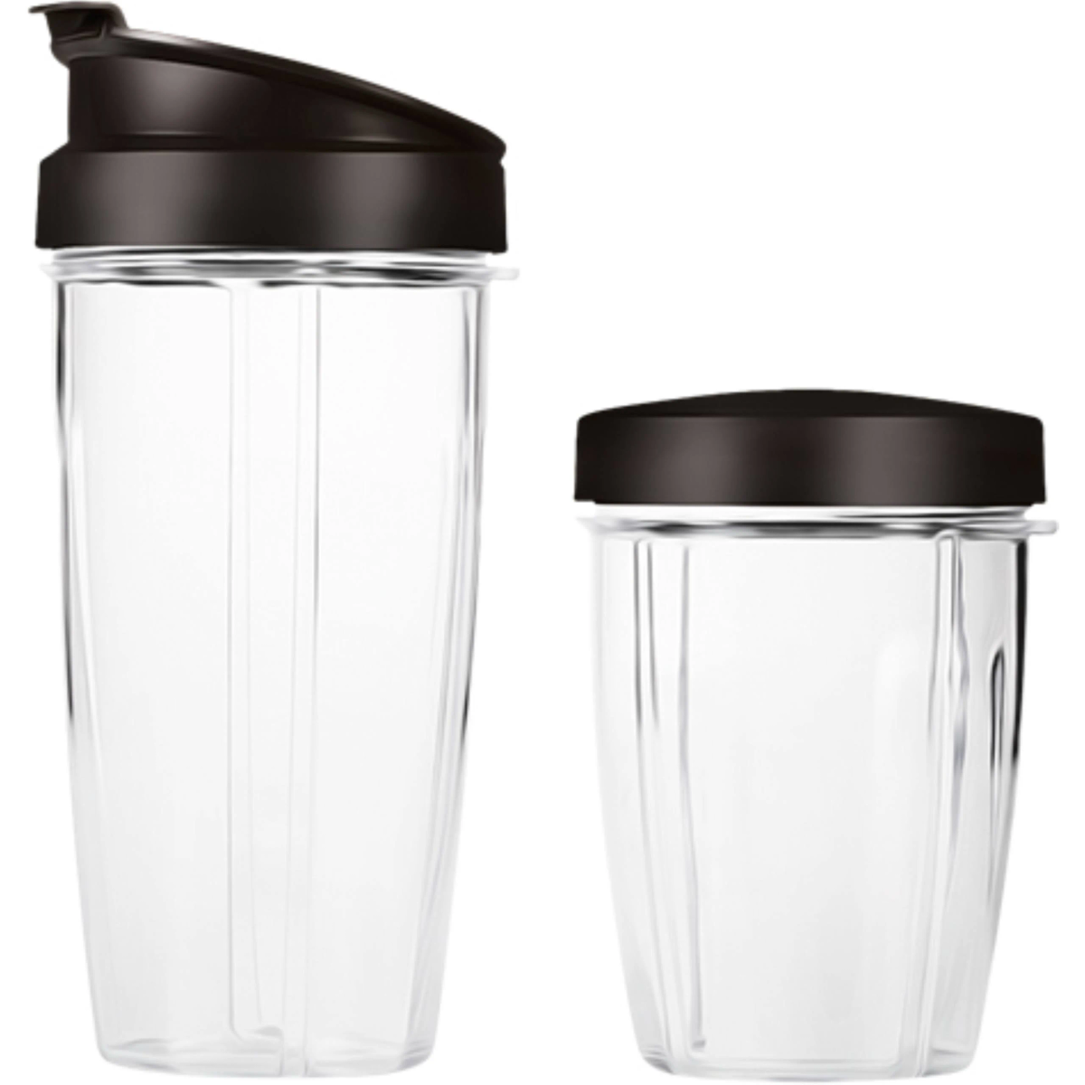 Dos vasos de licuadora transparentes con tapas negras, uno más alto que el otro.