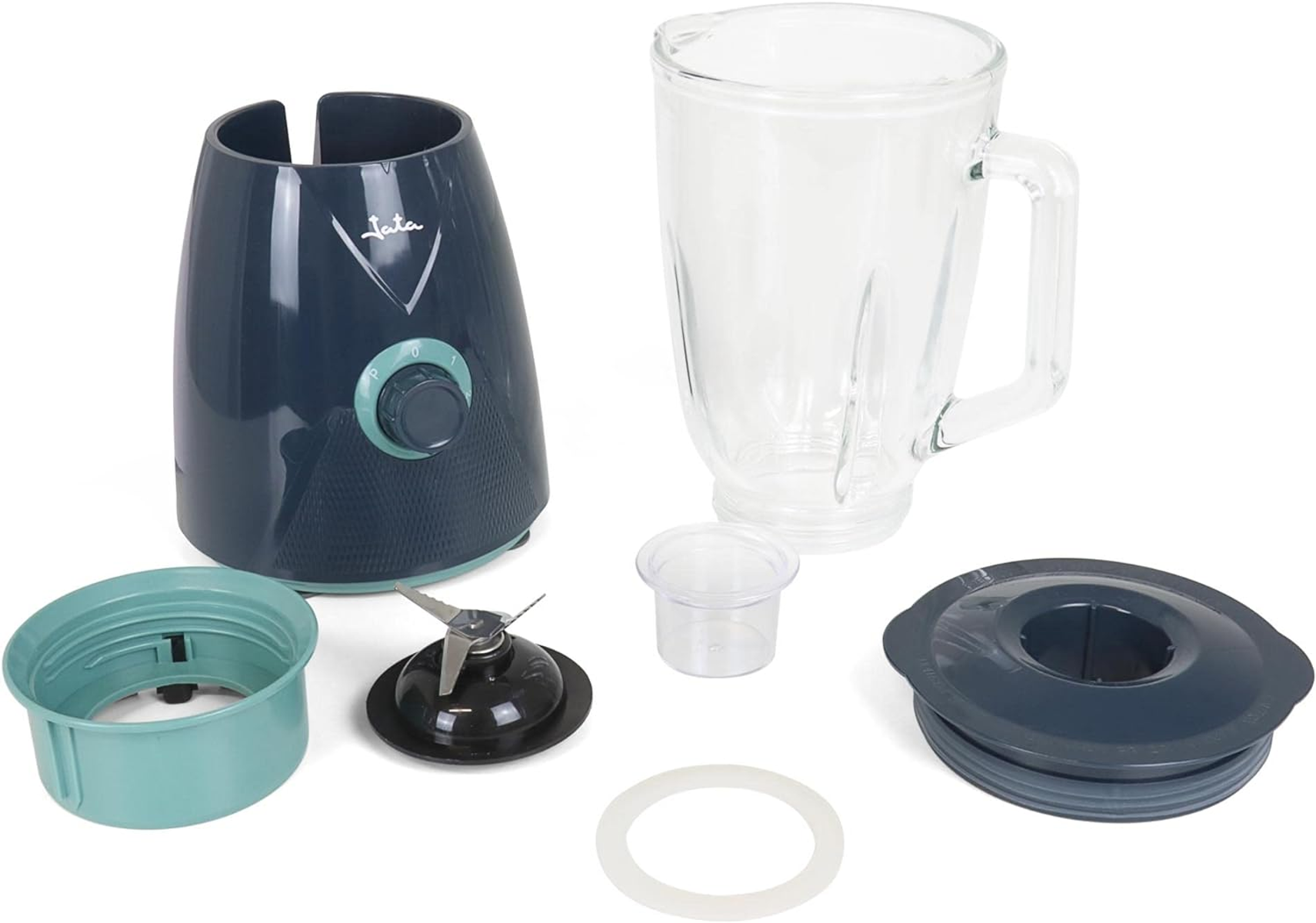 Piezas de licuadora dispuestas: base, jarra, cuchilla, tapa y taza pequeña.