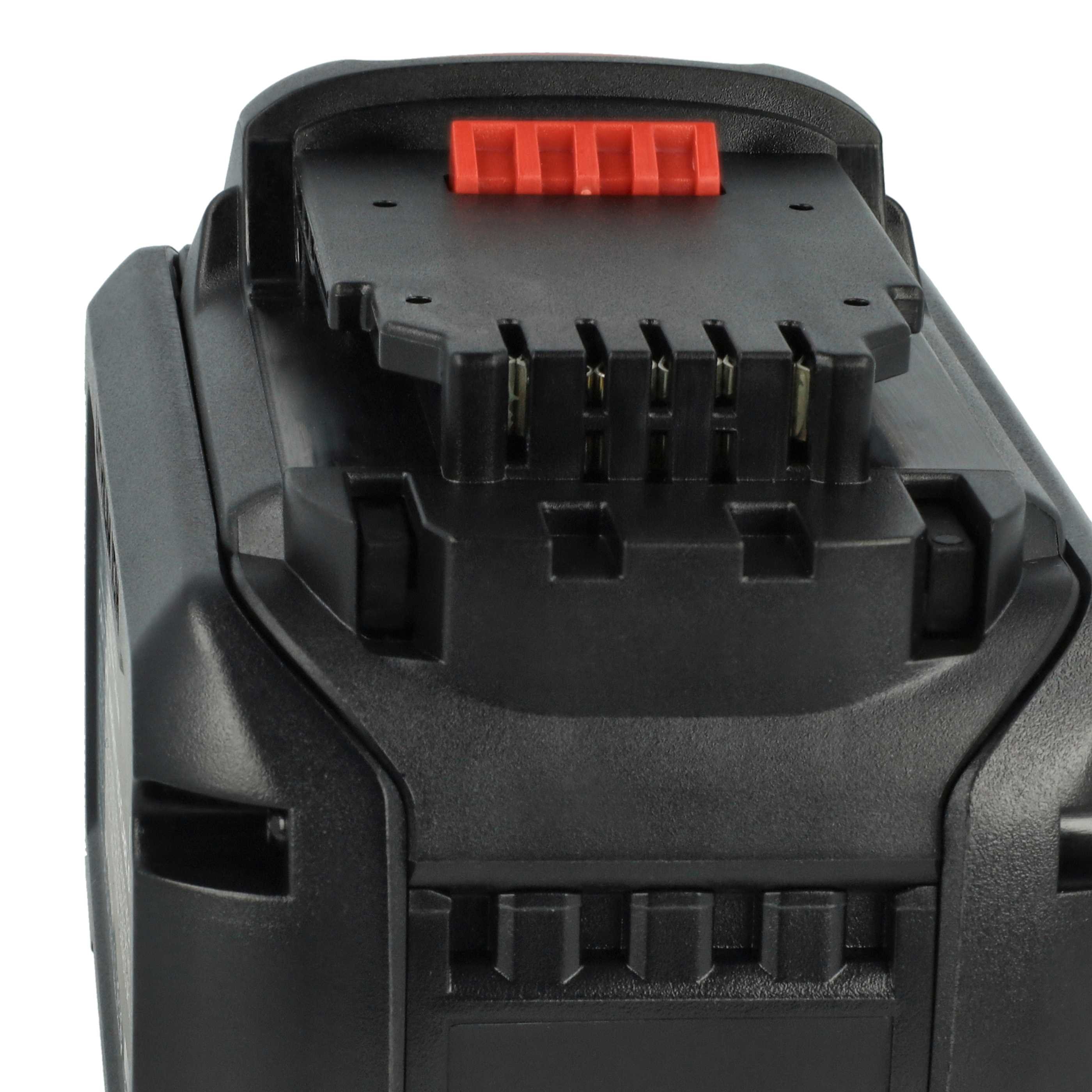 Schwarzer Batteriesockel mit roter Entriegelung oben. Nahaufnahme.