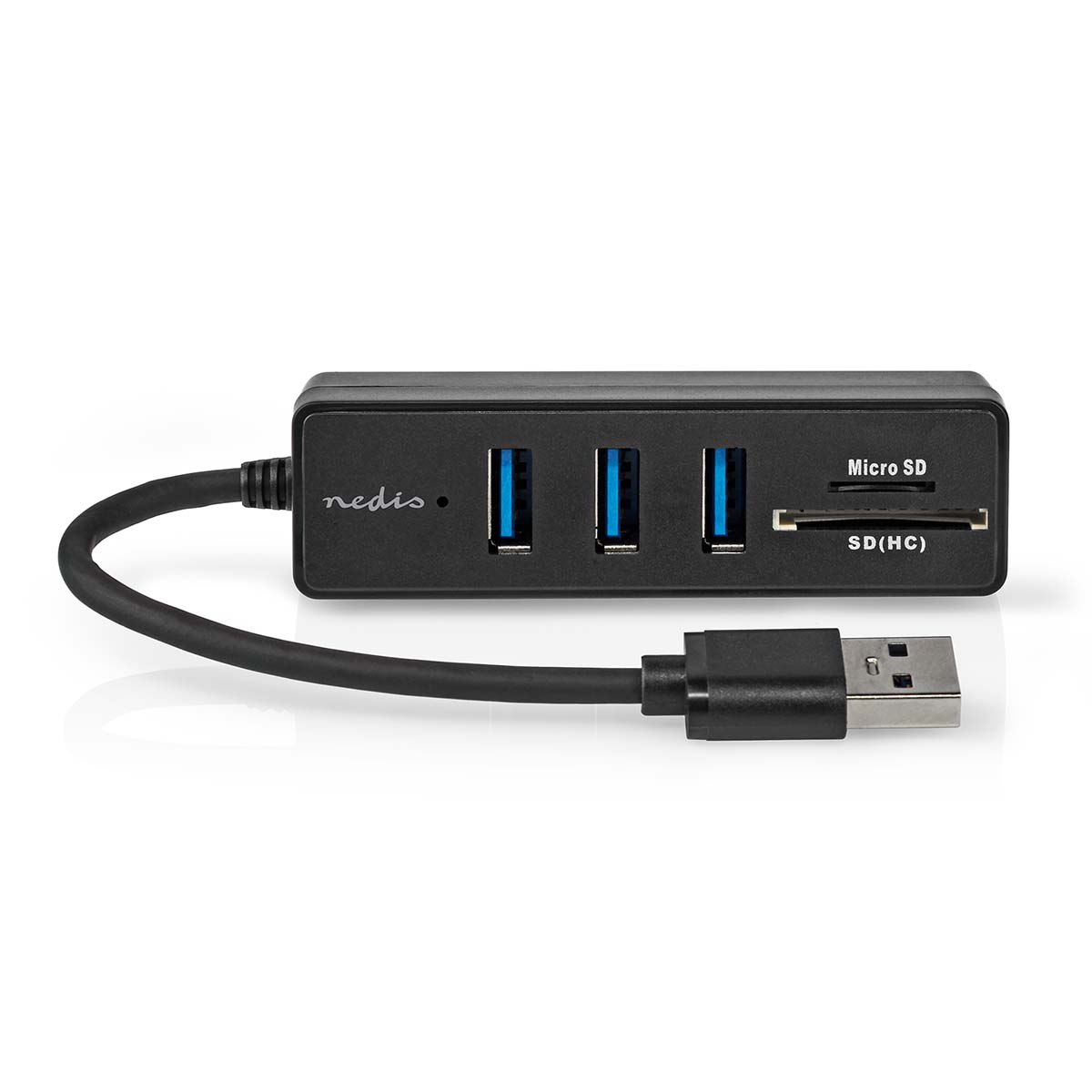Een zwarte USB-hub met drie USB-poorten, een Micro SD-sleuf en een USB-kabel.