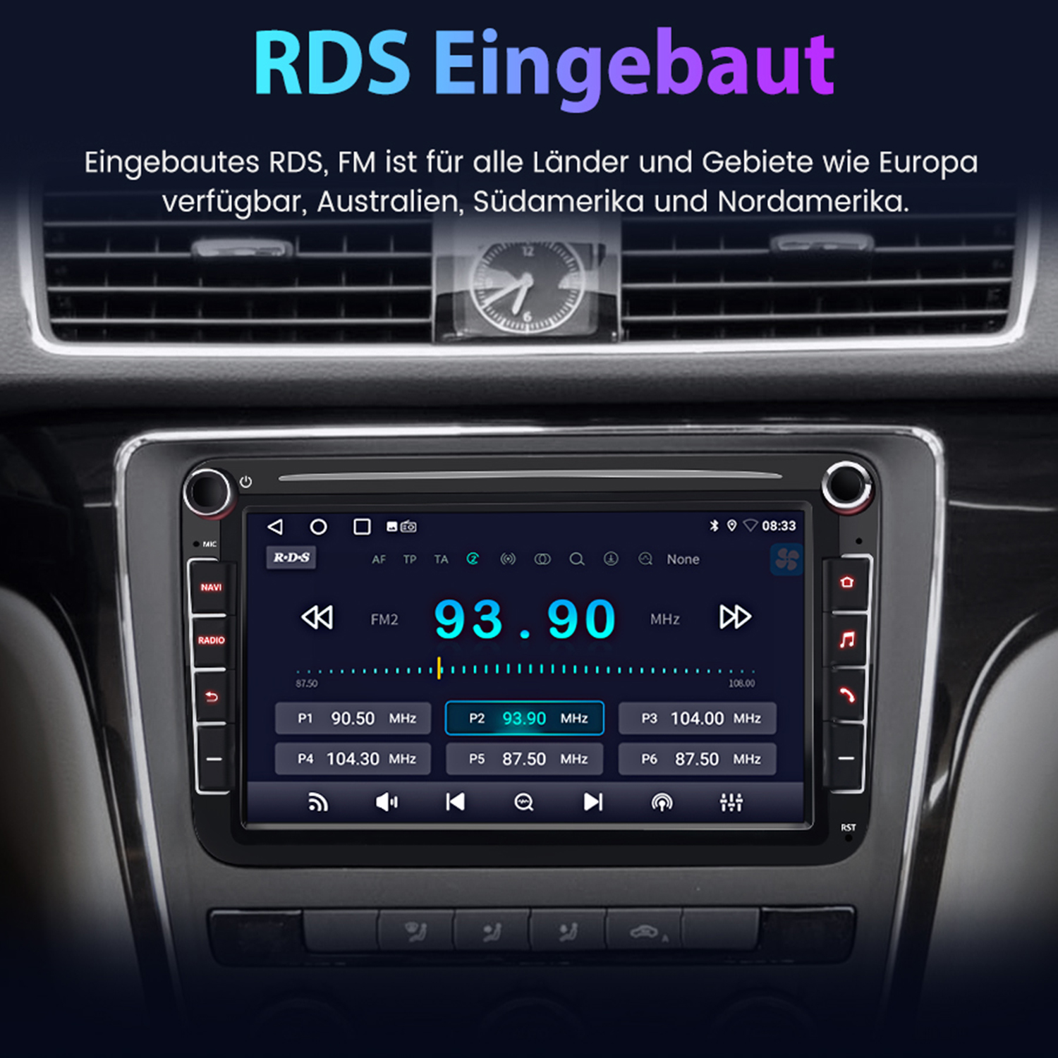 Autoradio-Display mit UKW-Radio bei 93,90 MHz. Es hat eine Uhr, Tasten und eine RDS-Bezeichnung.