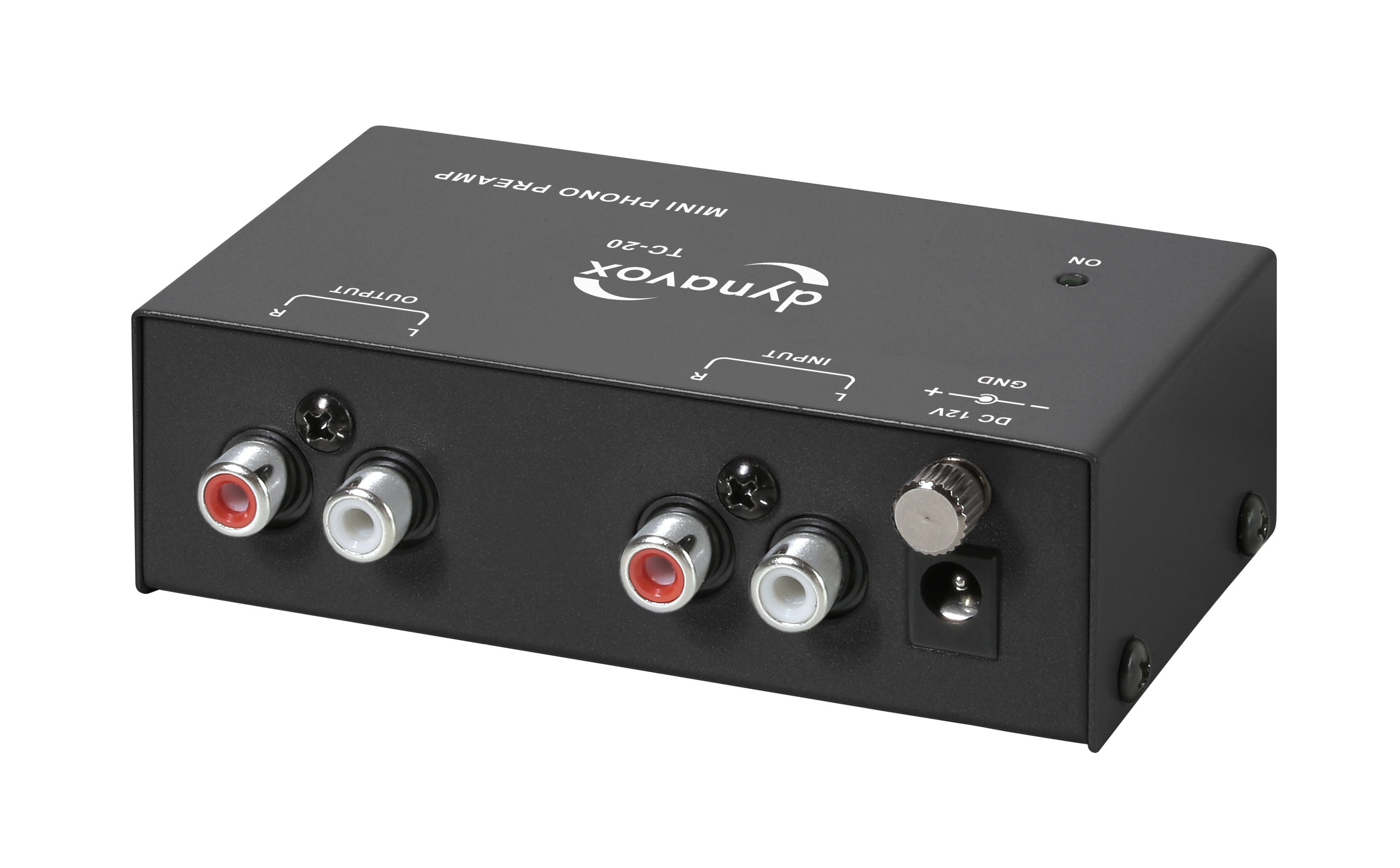 Ein schwarzer Mini-Phono-Vorverstärker. Er hat Eingangs- und Ausgangsanschlüsse.