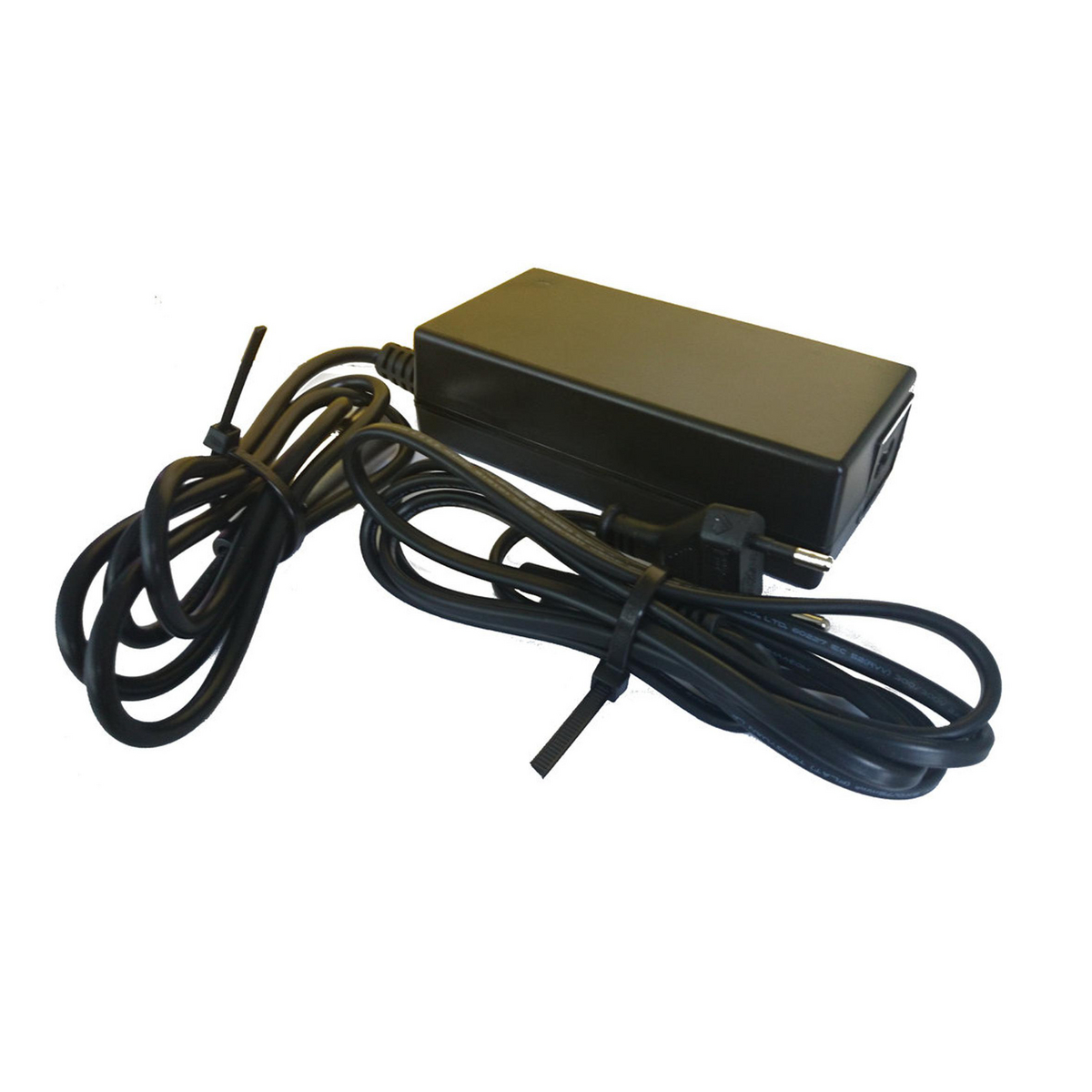 Schwarzes Netzteil mit schwarzen Kabeln. Kabel sind aufgerollt und gesichert.