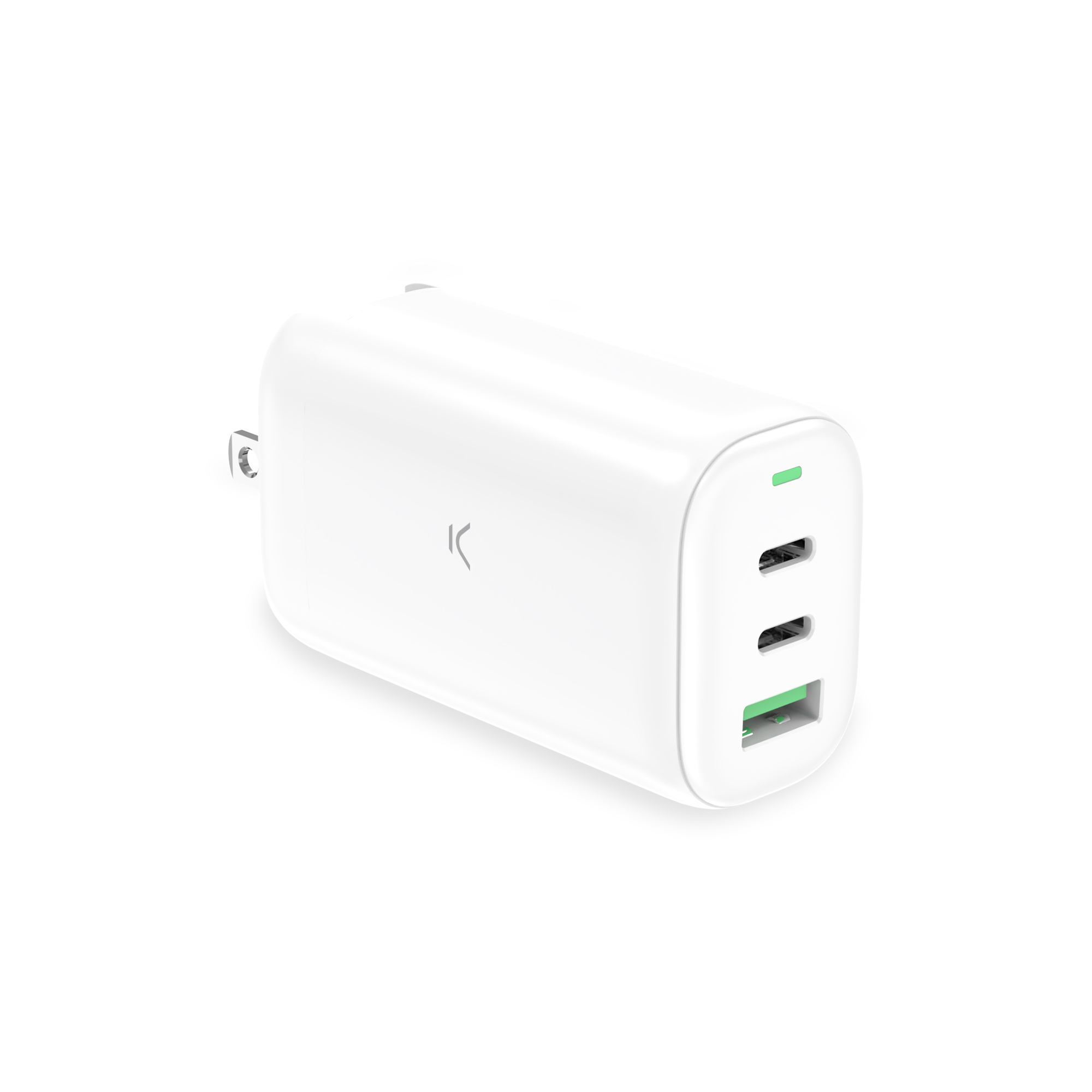 Cargador blanco con múltiples puertos sobre un fondo blanco.