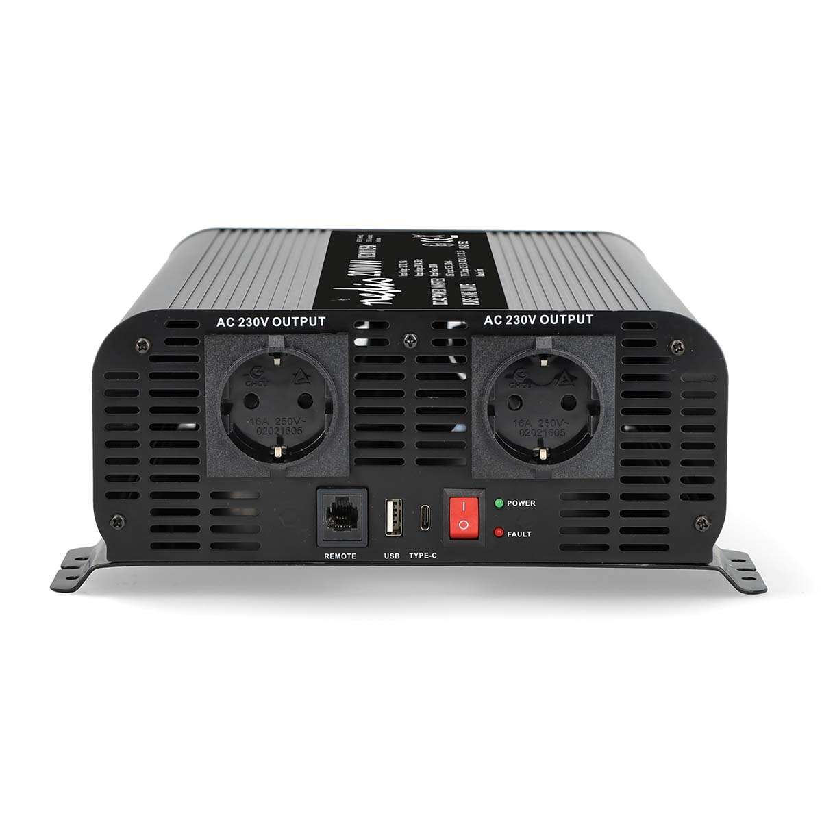 Een zwarte AC 230V-omvormer met stopcontacten, een USB-poort en een stroom/fout-indicator.