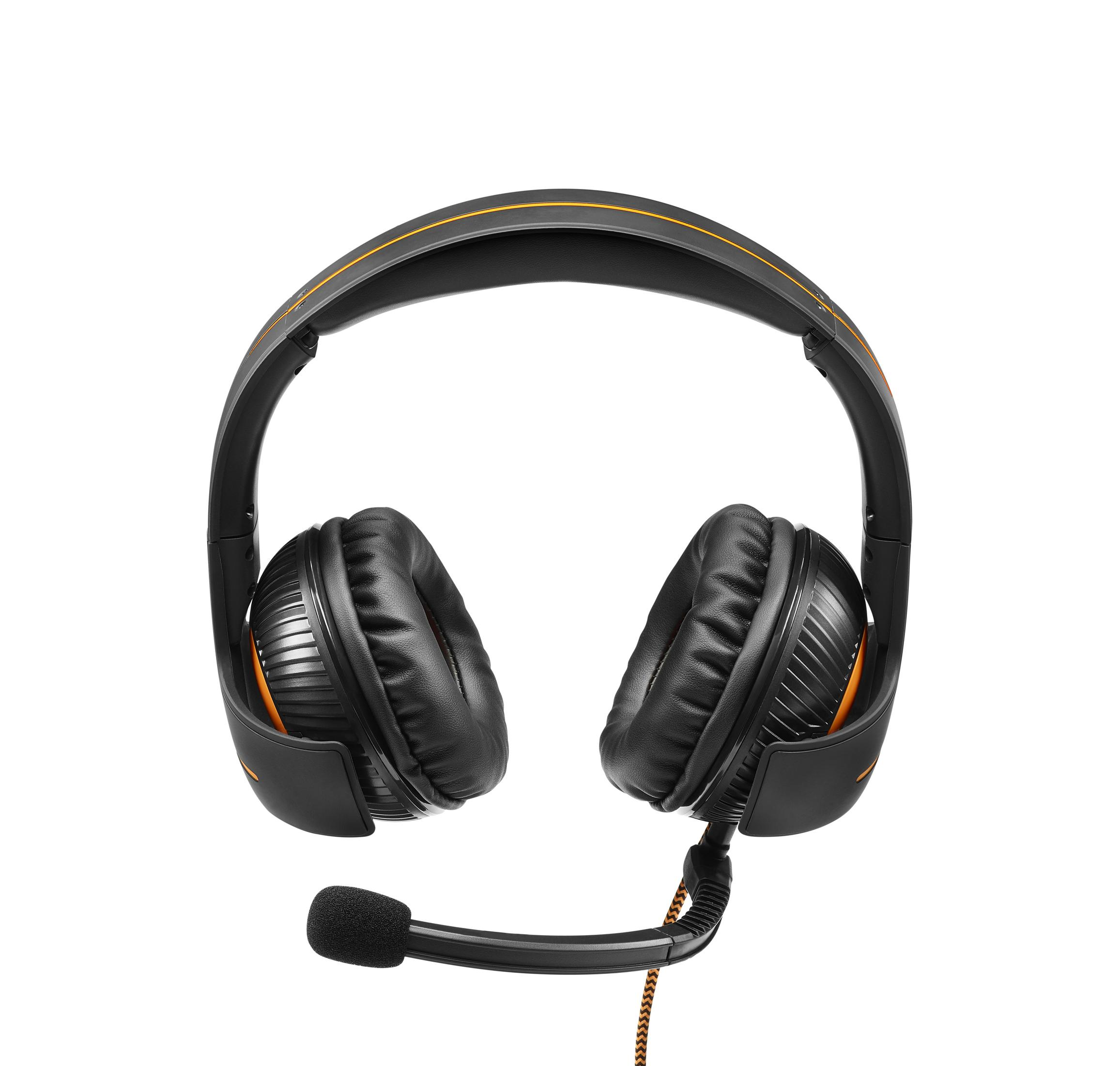 Un'auricolare da gioco nero e arancione con microfono, isolato su sfondo bianco.