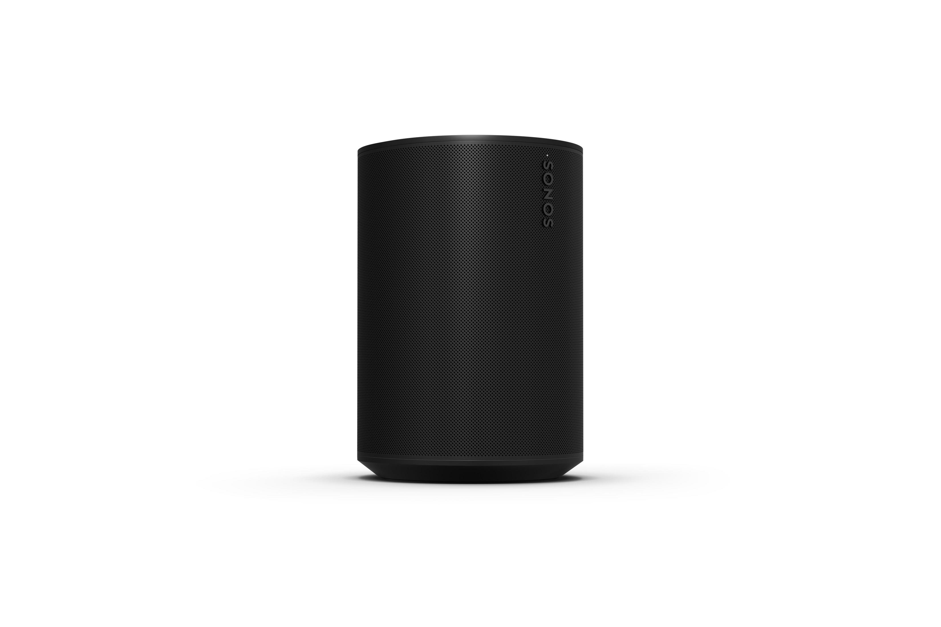Czarny głośnik Sonos na białym tle.