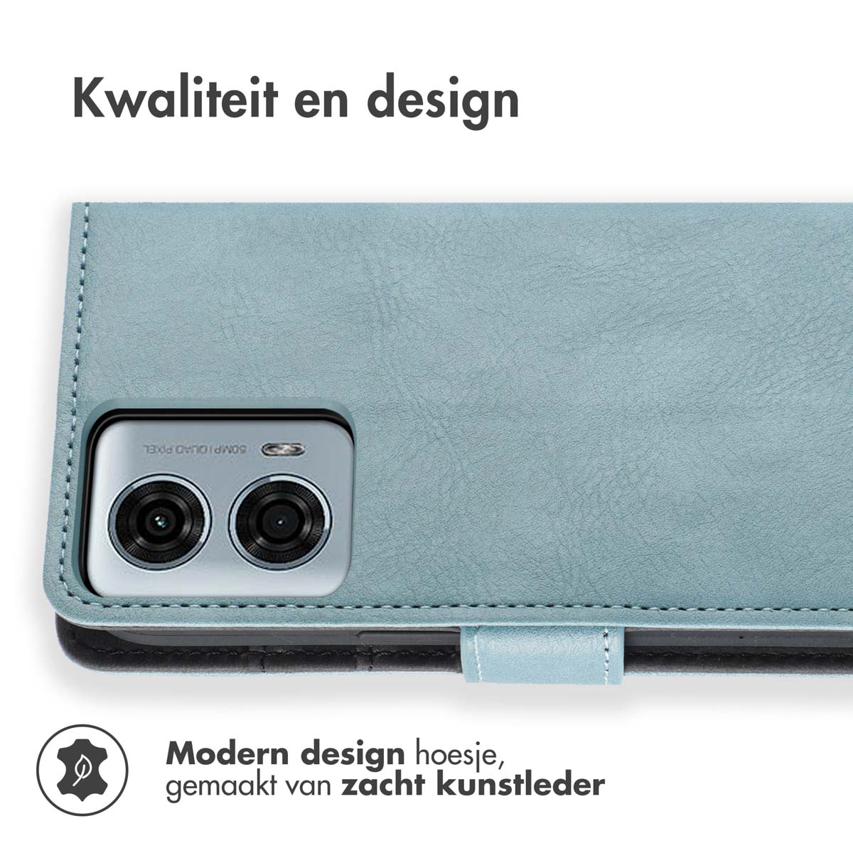 Lichtblauwe telefoonhoes met camera-uitsparing en leerachtige textuur.