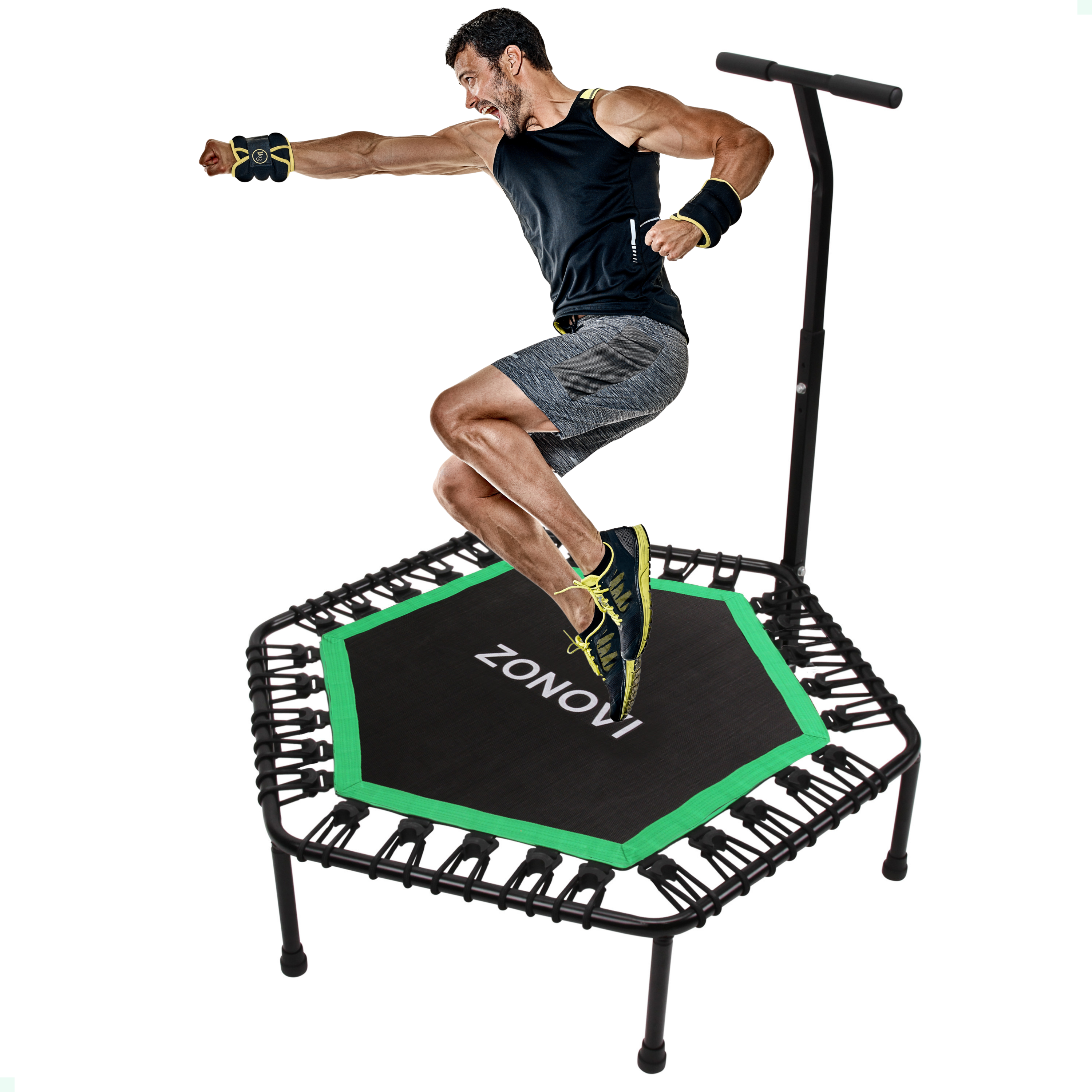 Man springt op een zwart trampoline. De trampoline heeft groene accenten en een handvat. De achtergrond is wit.