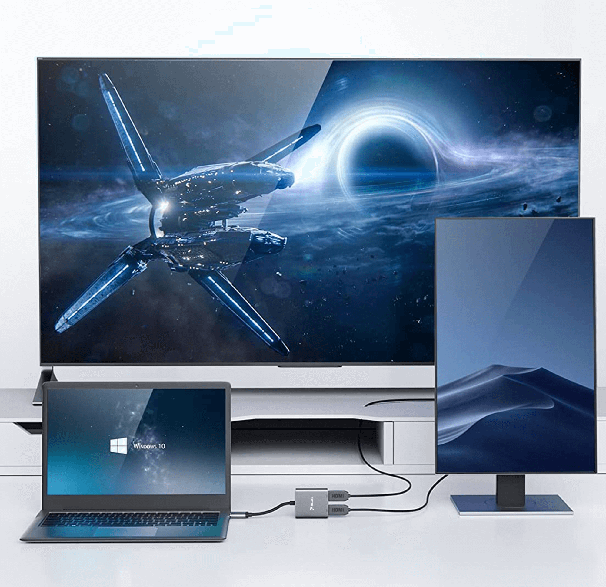 Laptop, dwa monitory i urządzenie podłączone za pomocą kabli HDMI.