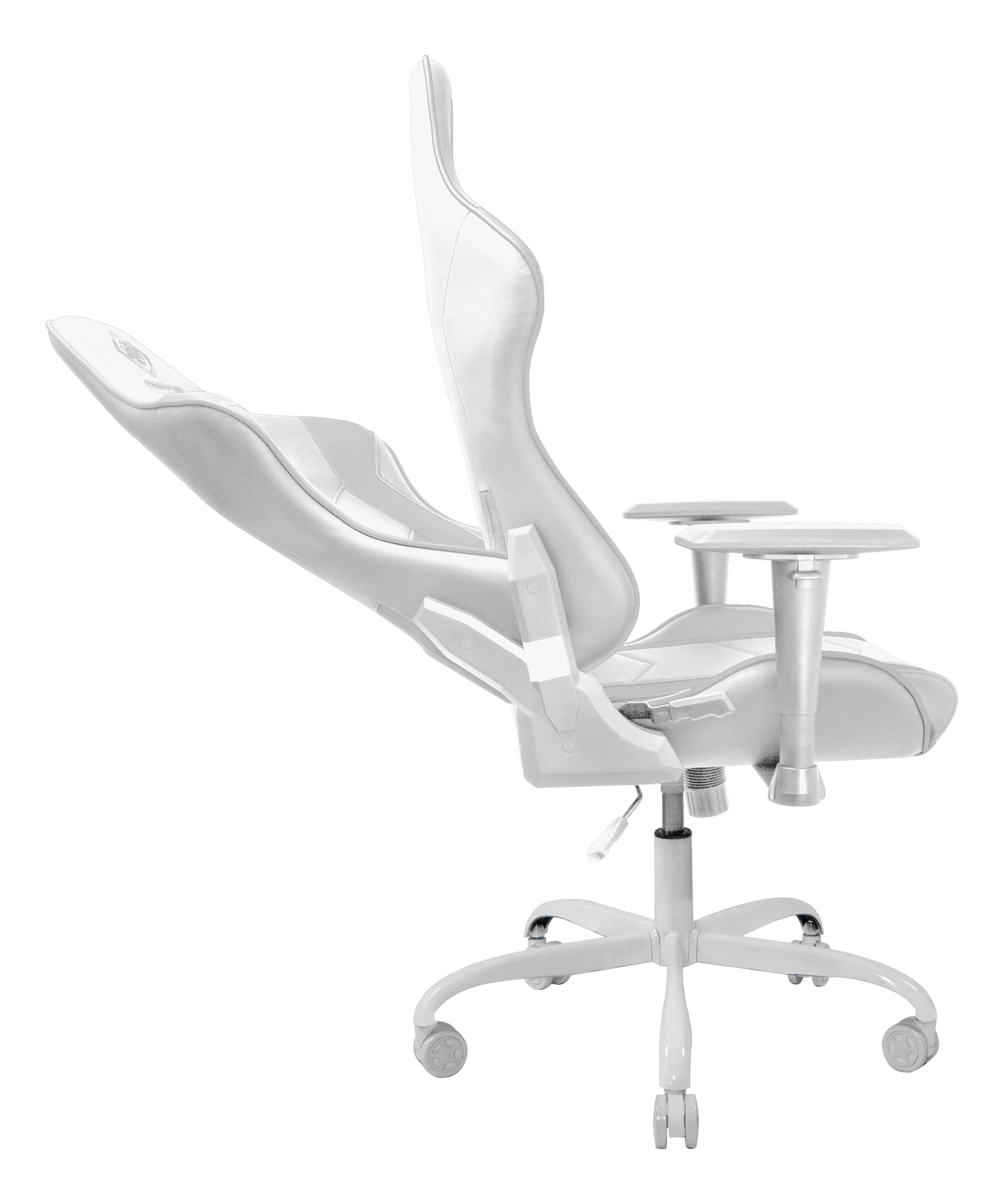Weißer Gaming-Stuhl, der sich auf weißem Hintergrund nach hinten neigt. Seitenansicht, zeigt das Design.