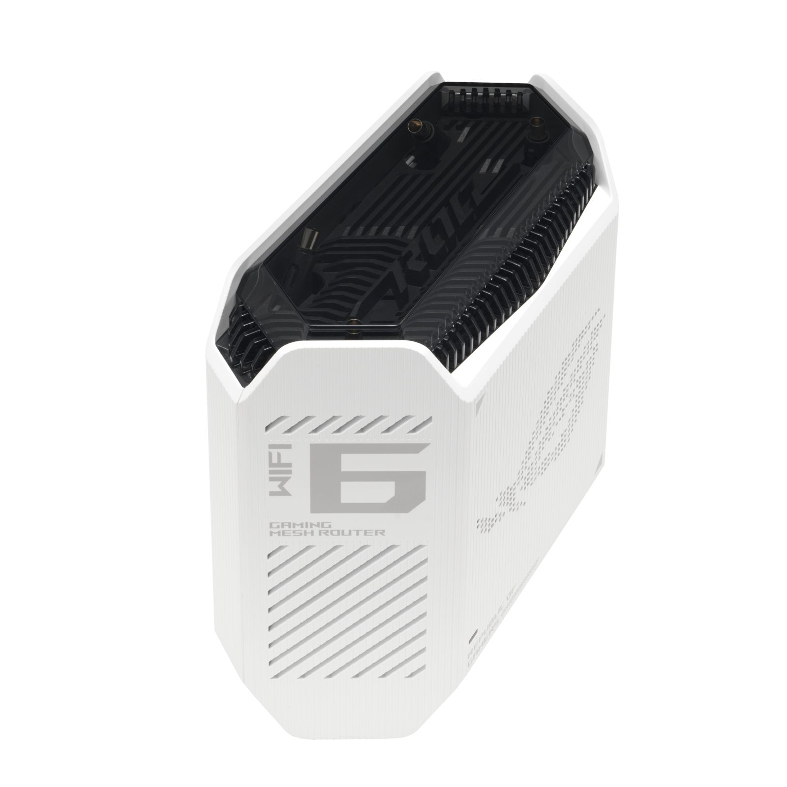 Weißer Gaming-Mesh-Router mit WIFI 6-Text auf der Vorderseite. Weißer Hintergrund.