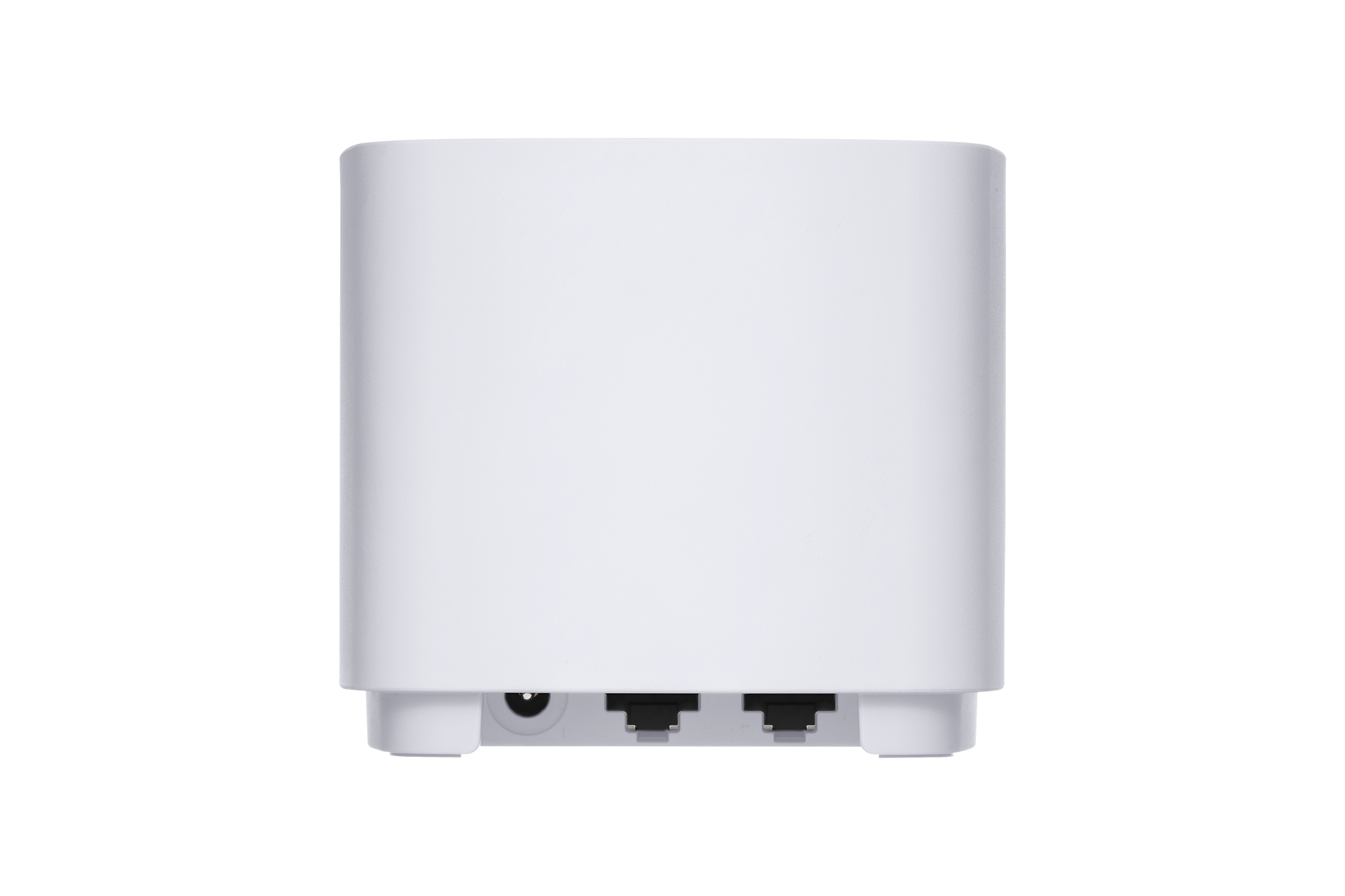 Weißer Router mit zwei schwarzen Anschlüssen und einem Stromeingang auf der Rückseite. Weißer Hintergrund.